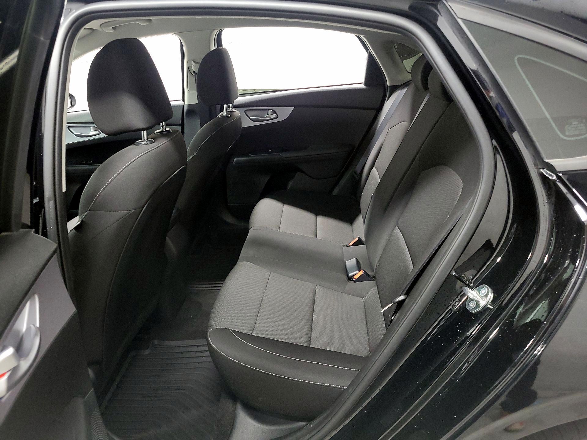 Thumbnail: 2023 Kia Forte - 17