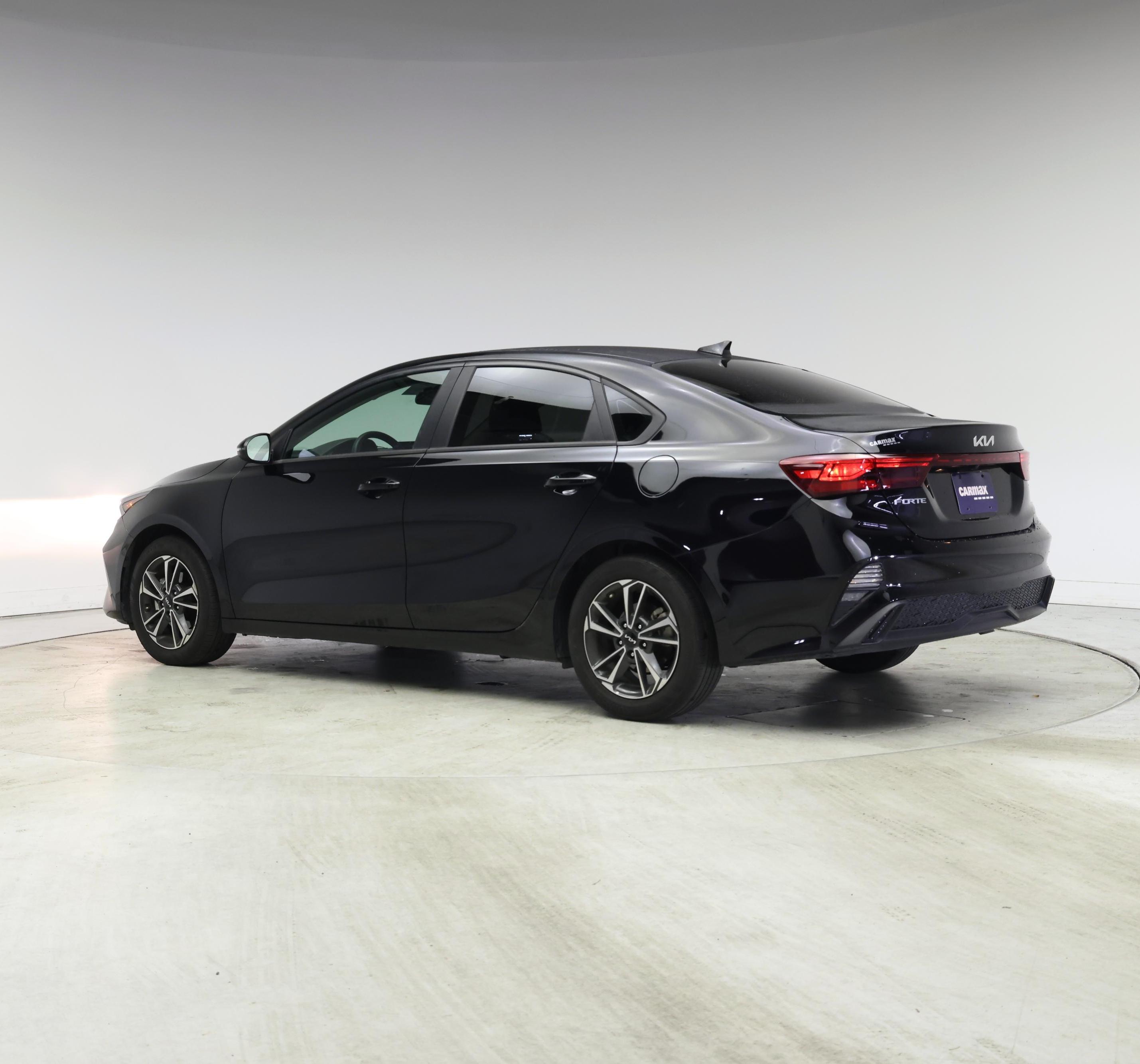 Thumbnail: 2023 Kia Forte - 2