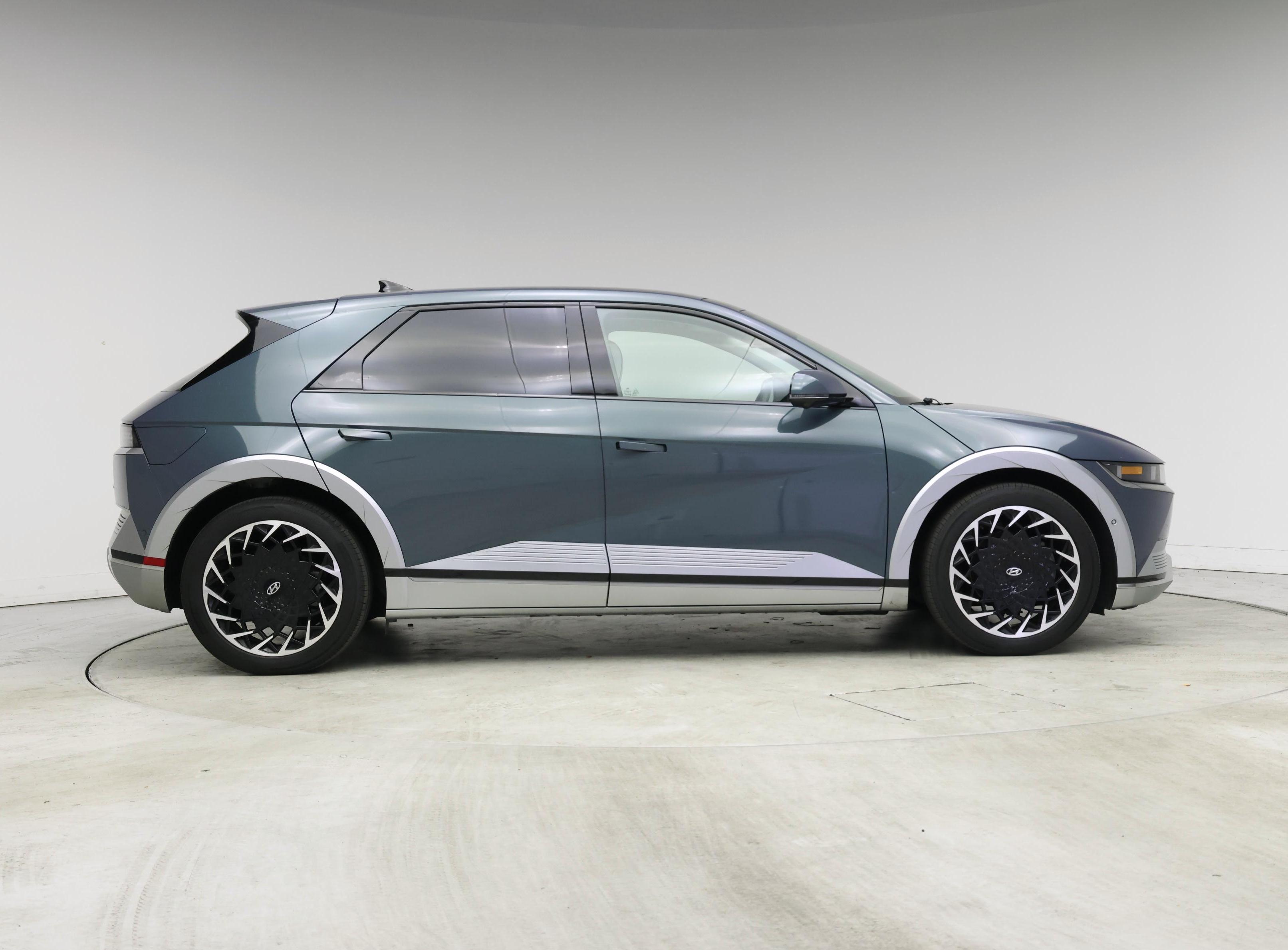 Thumbnail: 2022 Hyundai Ioniq 5 - 7