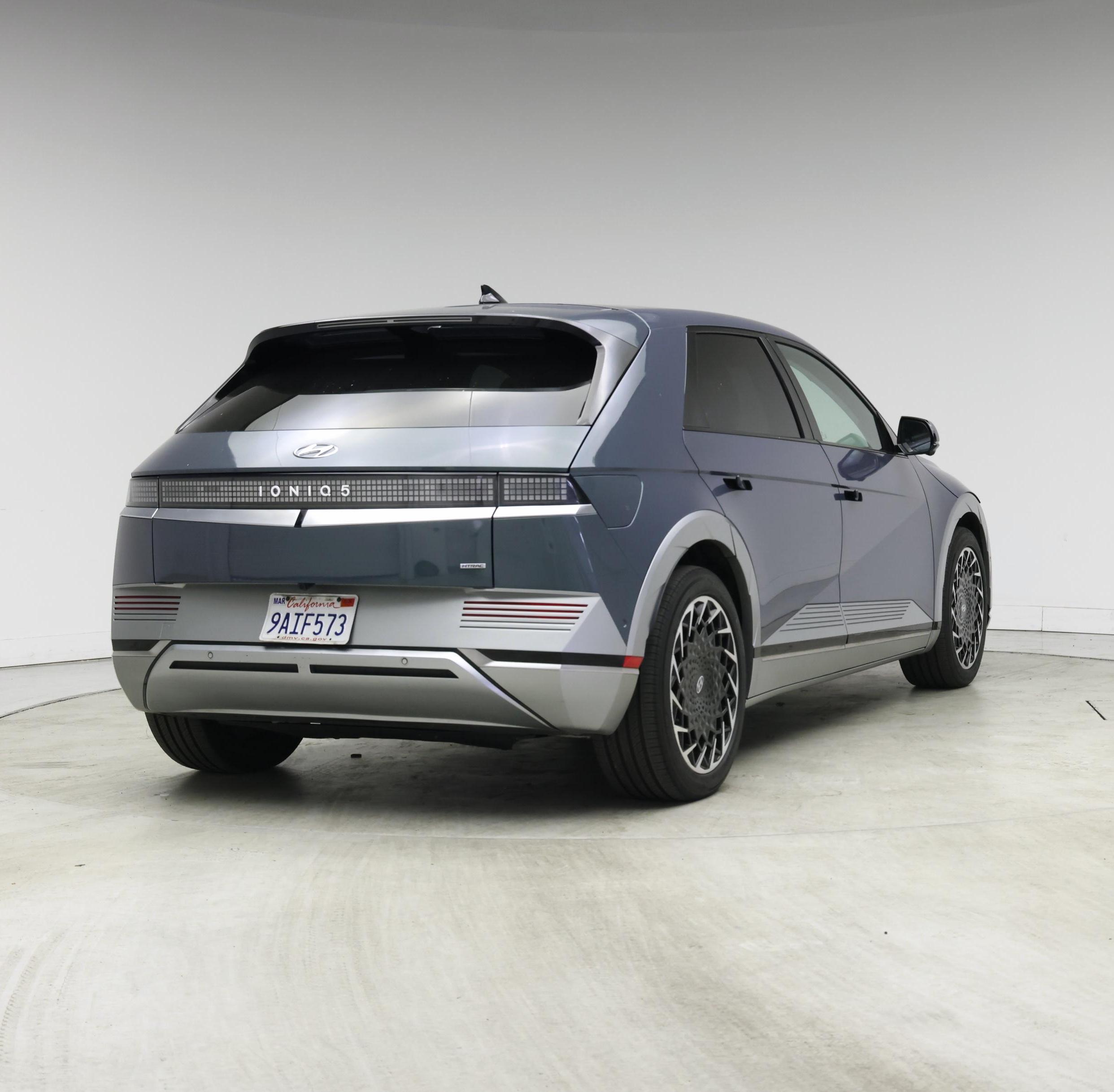 Thumbnail: 2022 Hyundai Ioniq 5 - 8