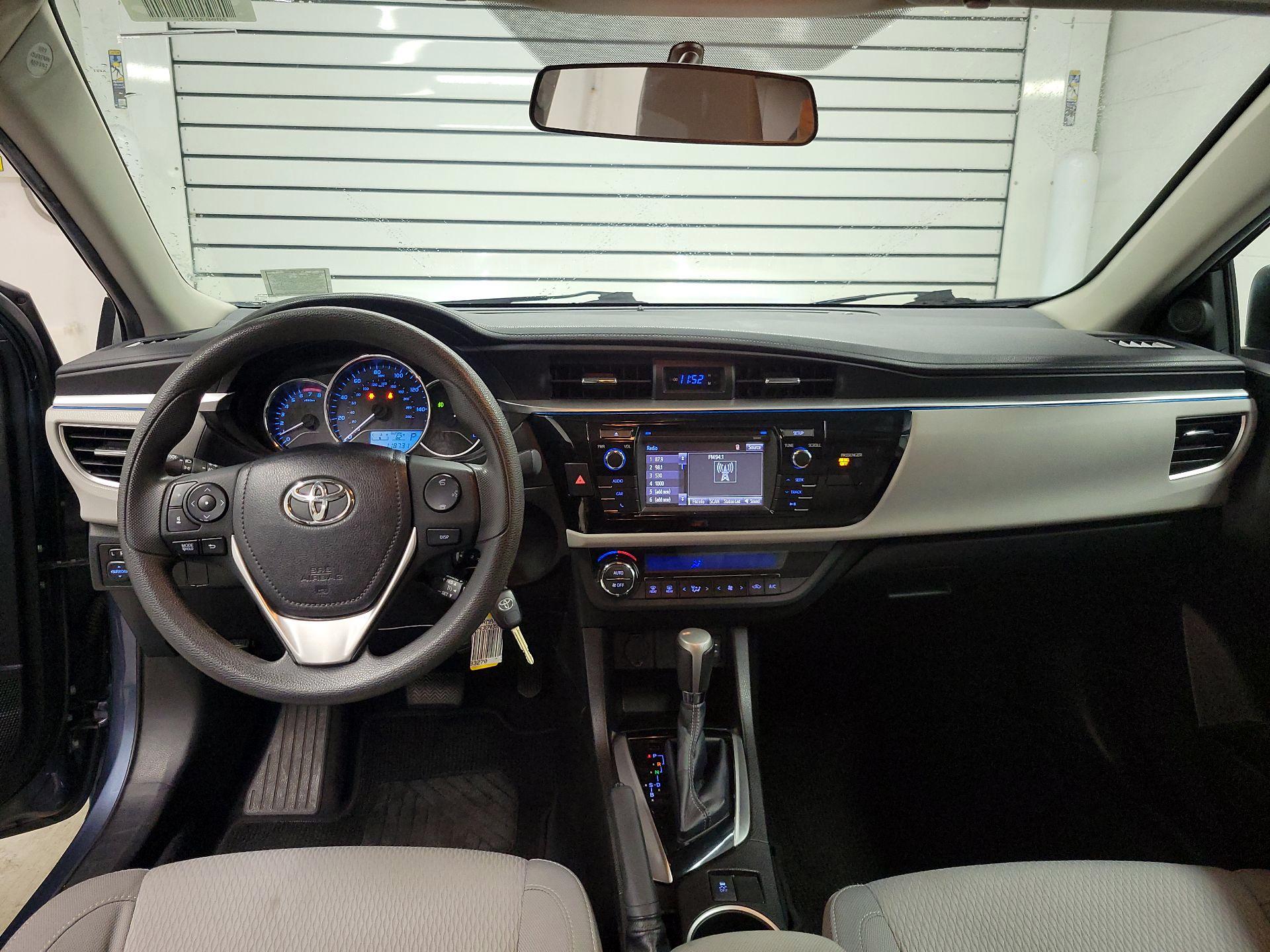 Thumbnail: 2014 Toyota Corolla - 9