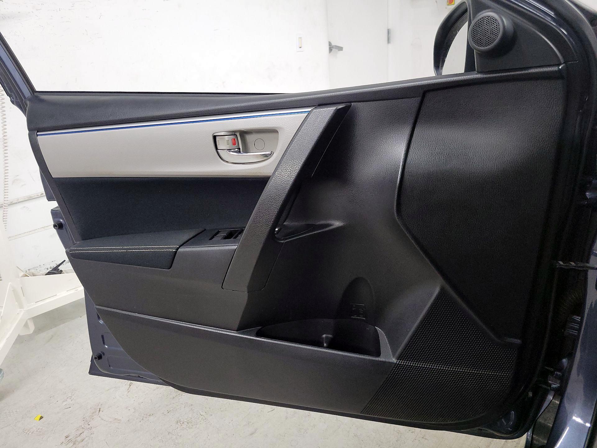 Thumbnail: 2014 Toyota Corolla - 12