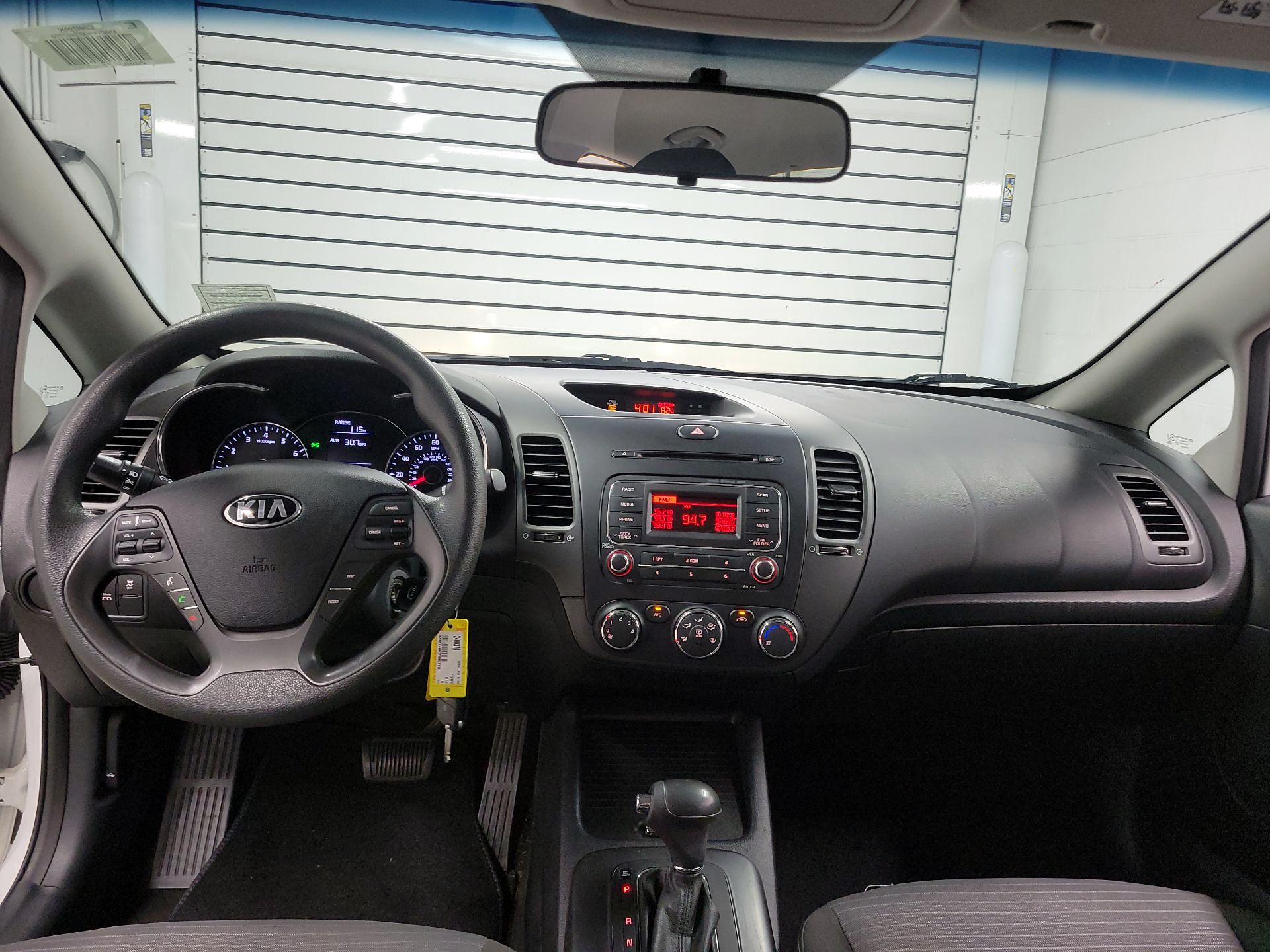 Thumbnail: 2015 Kia Forte - 9