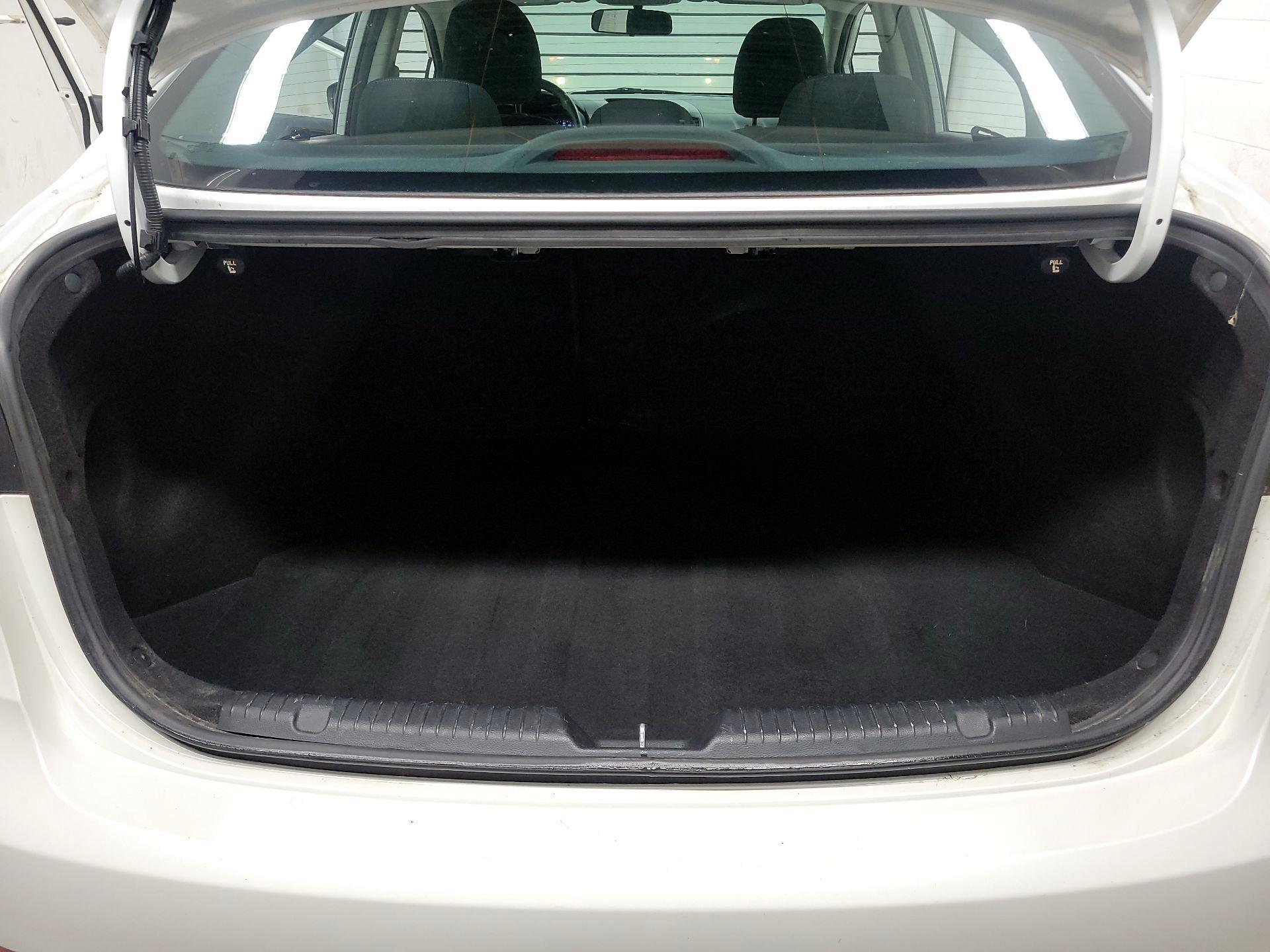 Thumbnail: 2015 Kia Forte - 19