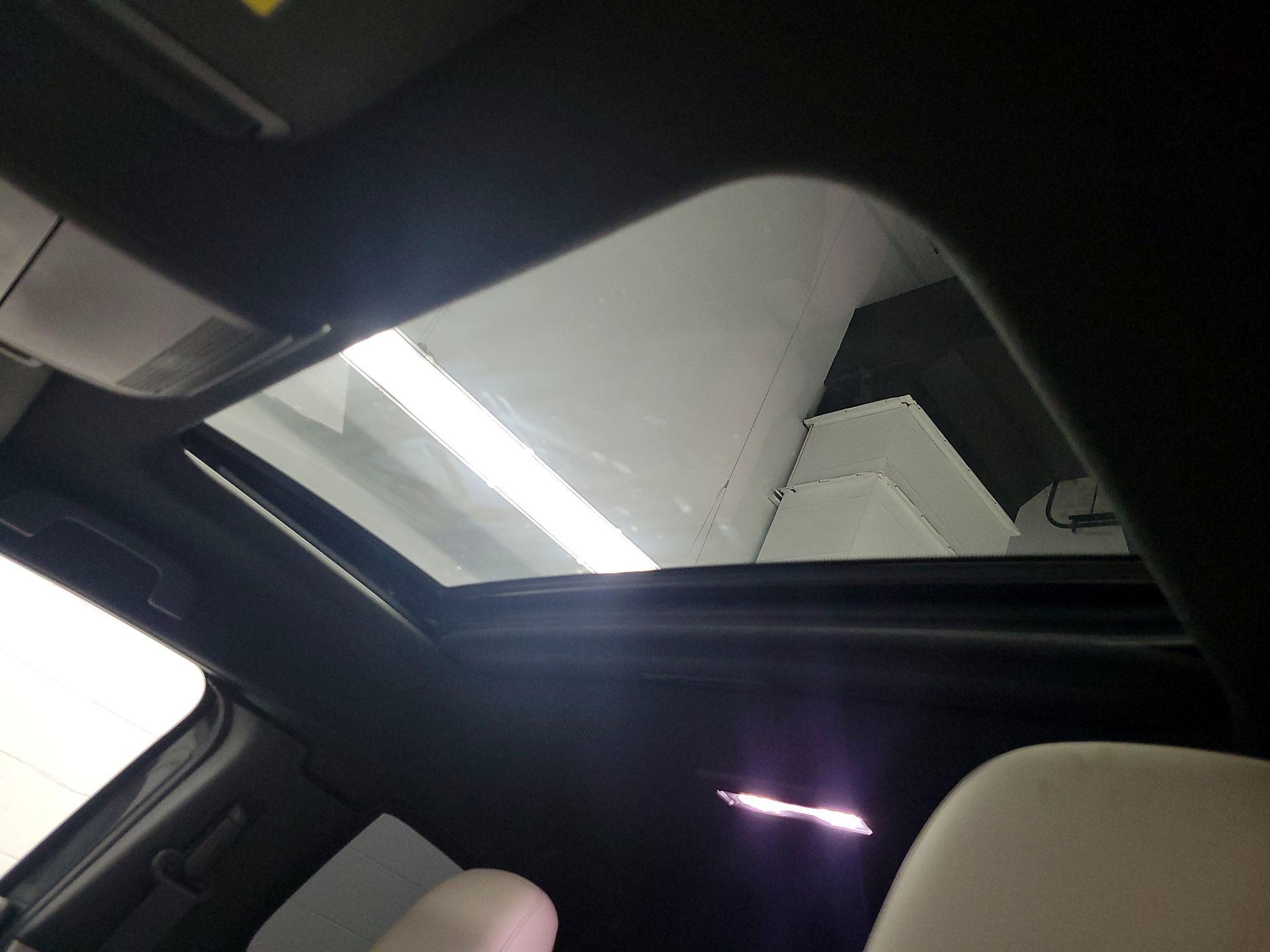 Thumbnail: 2022 Mazda MX-30 - 18