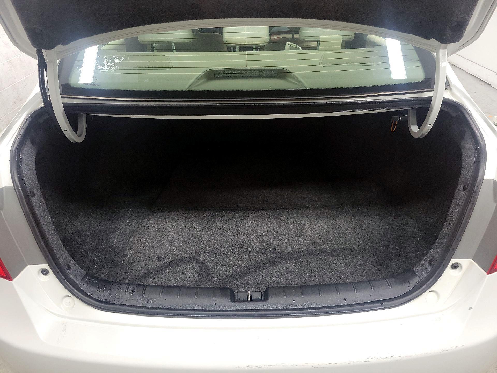 Thumbnail: 2015 Honda Accord - 18