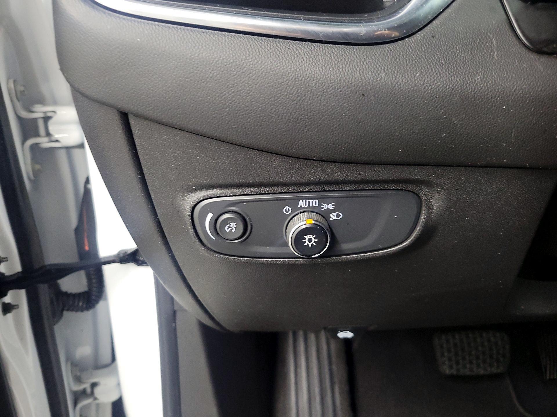 Thumbnail: 2021 Chevrolet Equinox - 13