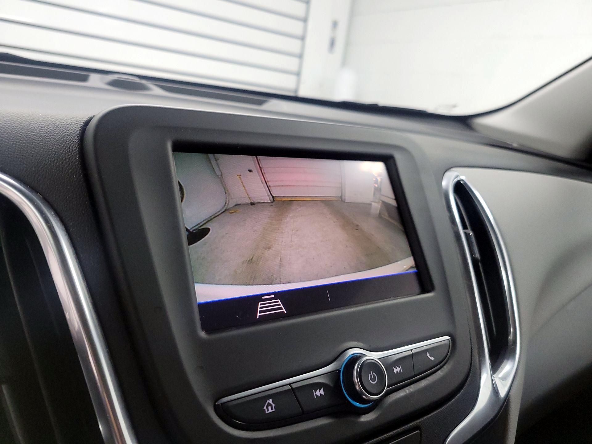 Thumbnail: 2021 Chevrolet Equinox - 14