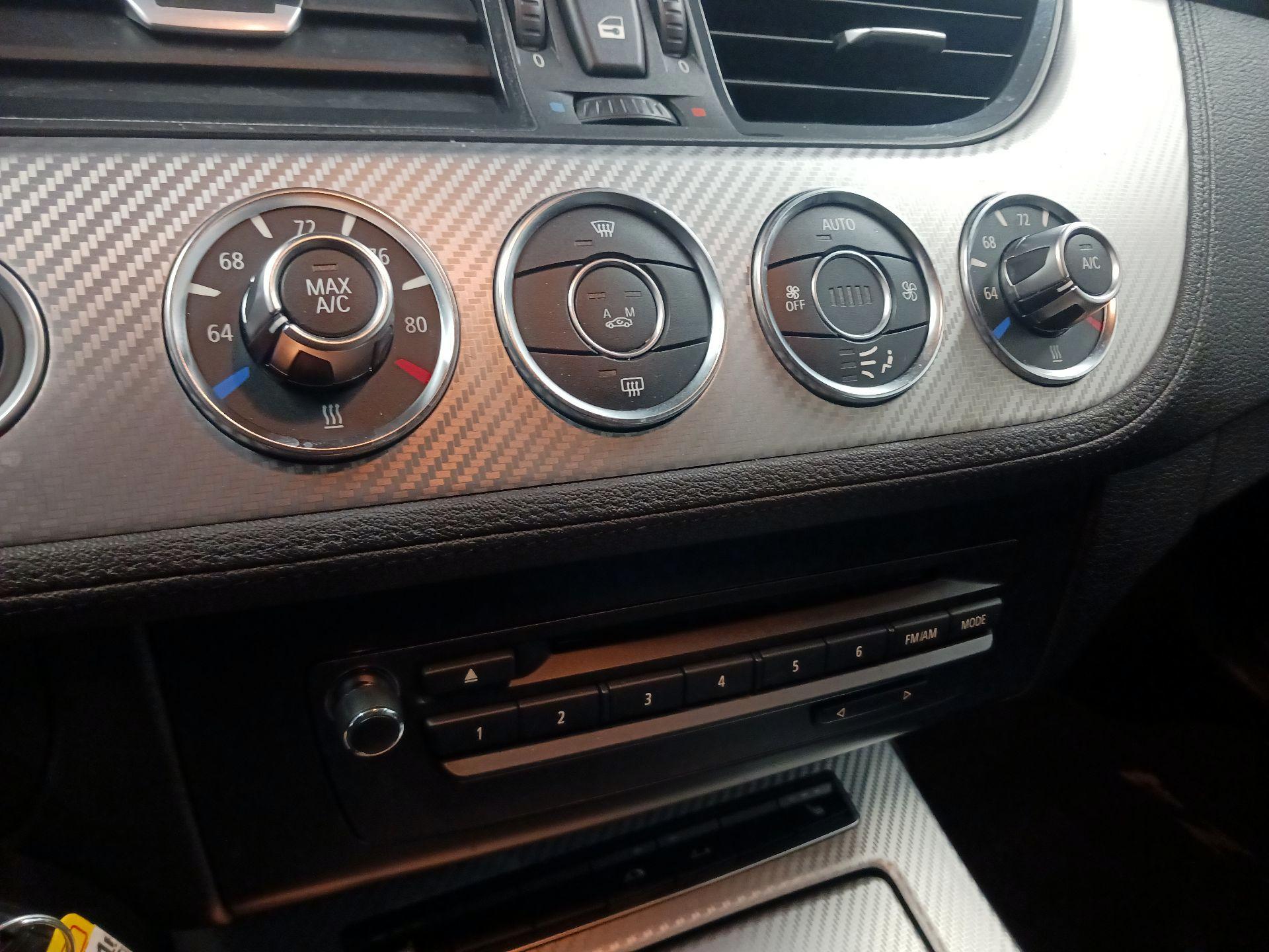 Thumbnail: 2016 BMW Z4 - 12