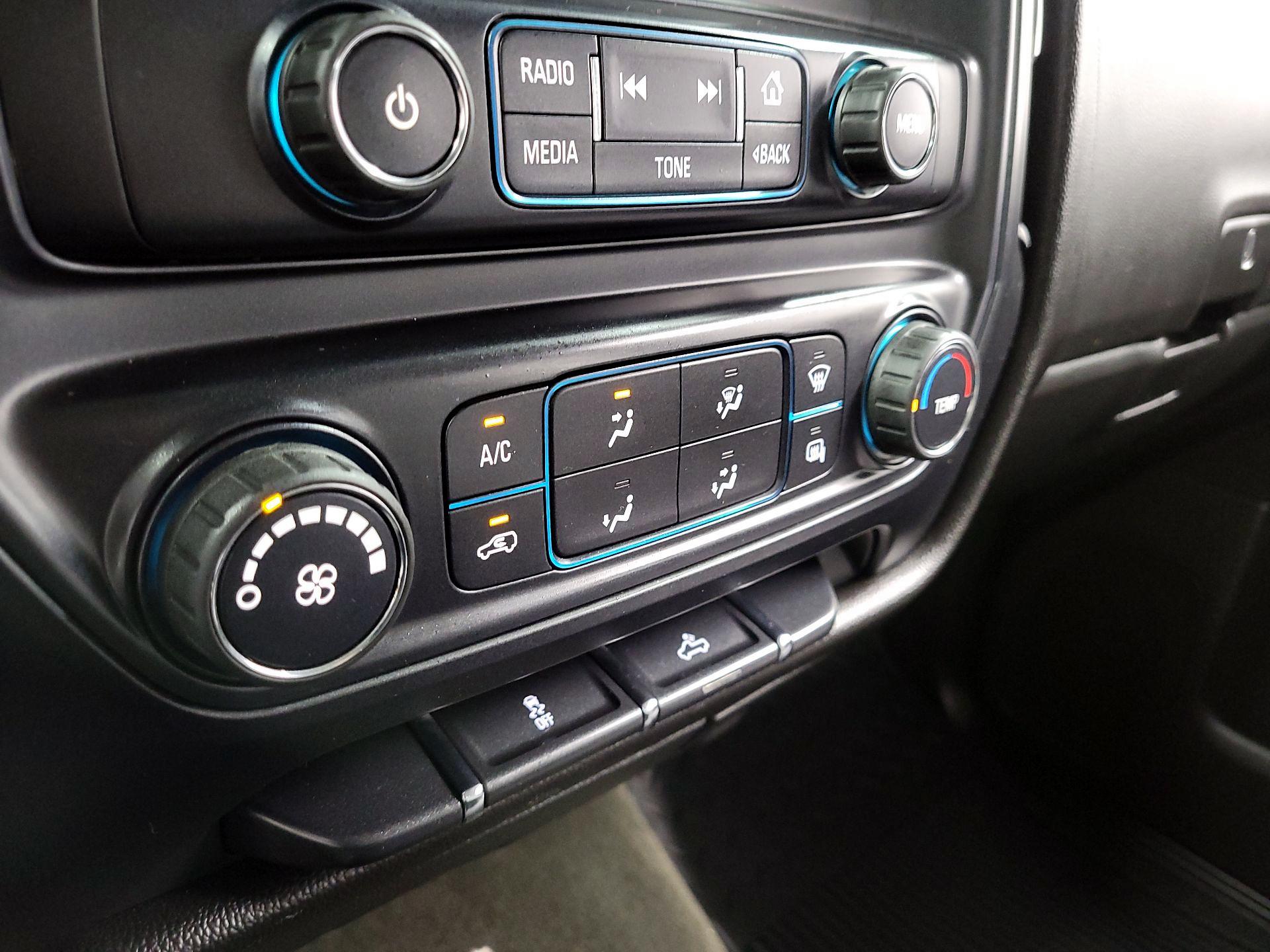 Thumbnail: 2016 Chevrolet Silverado 1500 - 16