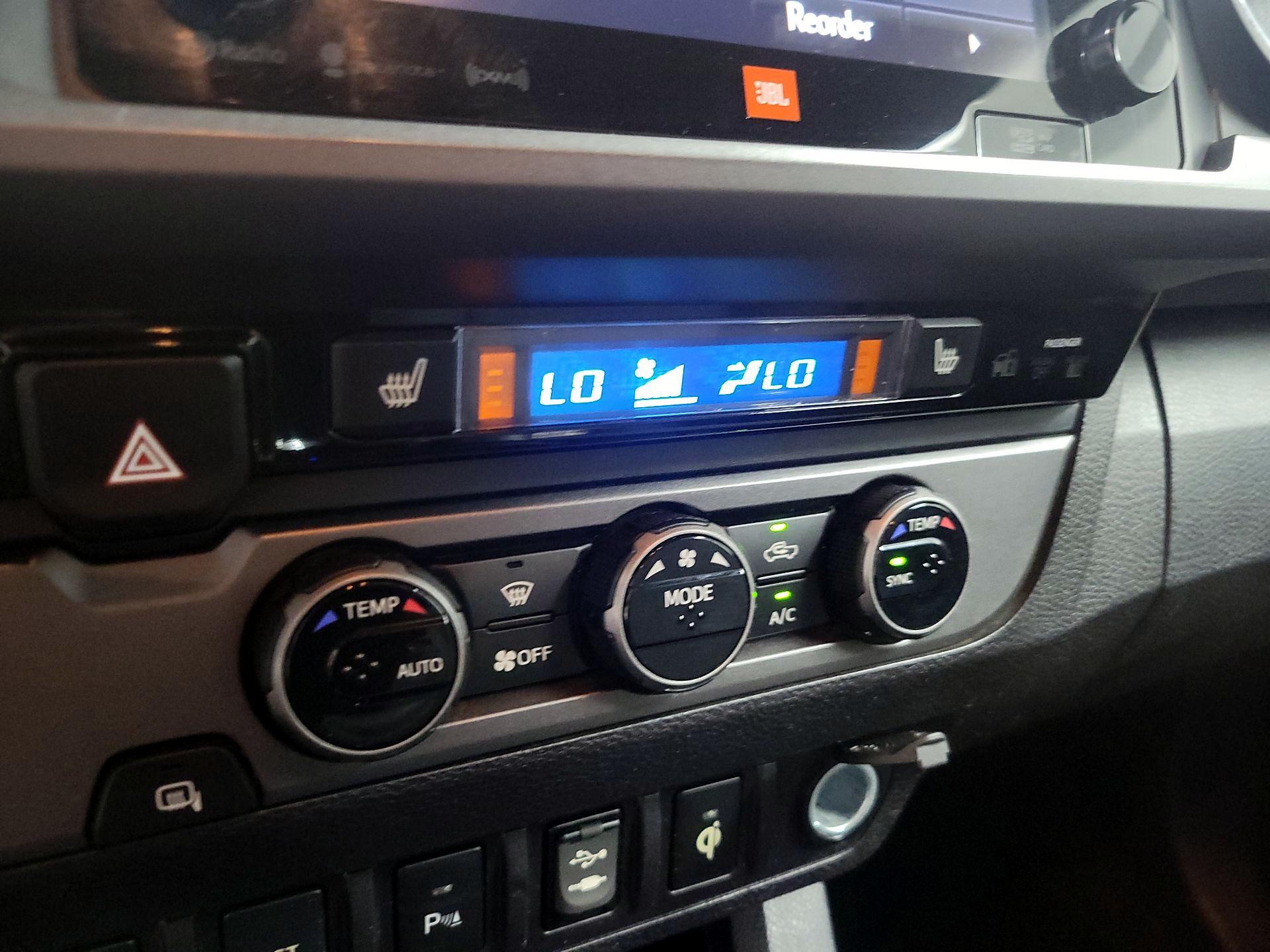 Thumbnail: 2017 Toyota Tacoma - 16