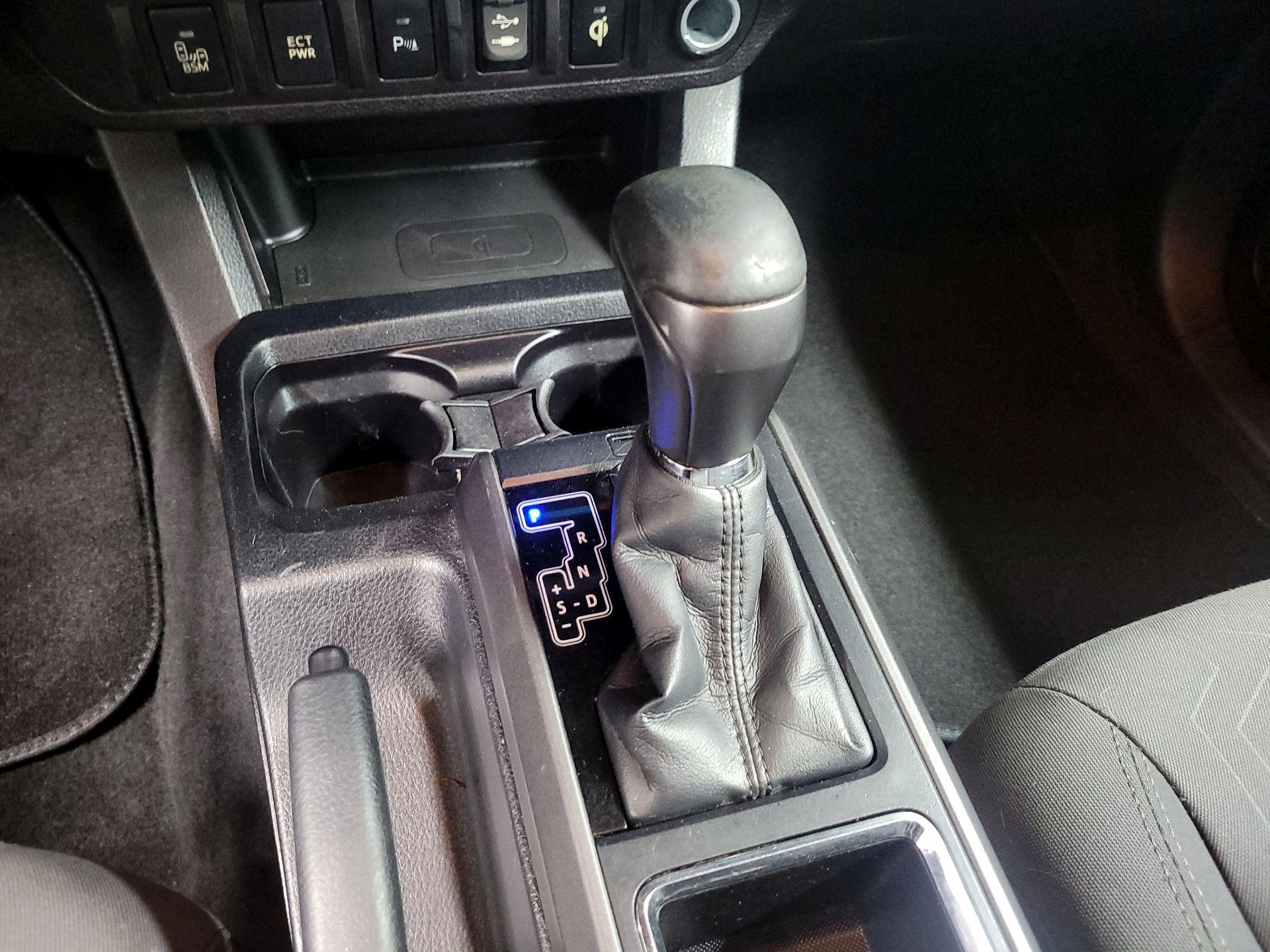 Thumbnail: 2017 Toyota Tacoma - 17