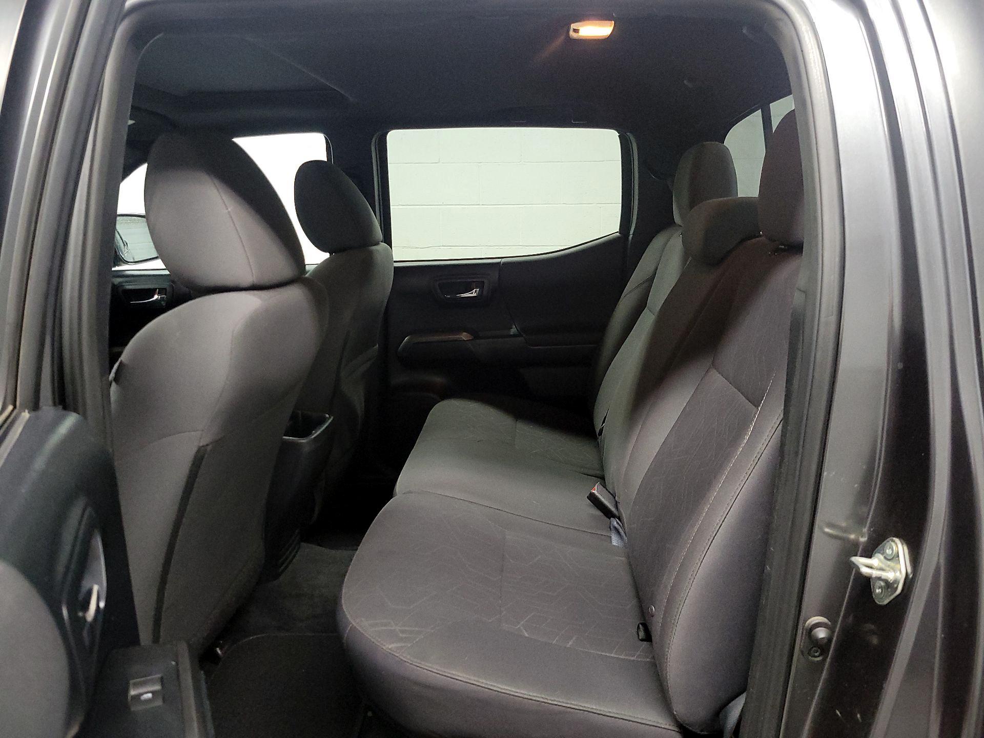 Thumbnail: 2017 Toyota Tacoma - 18