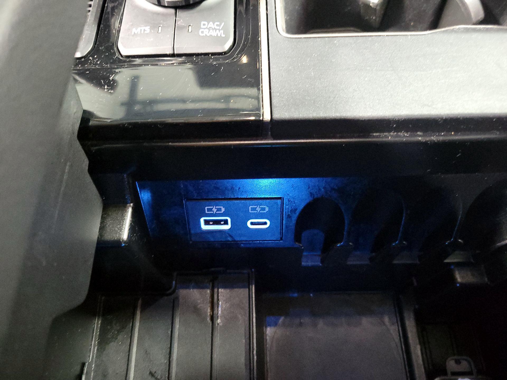 Thumbnail: 2024 Toyota Tundra - 18