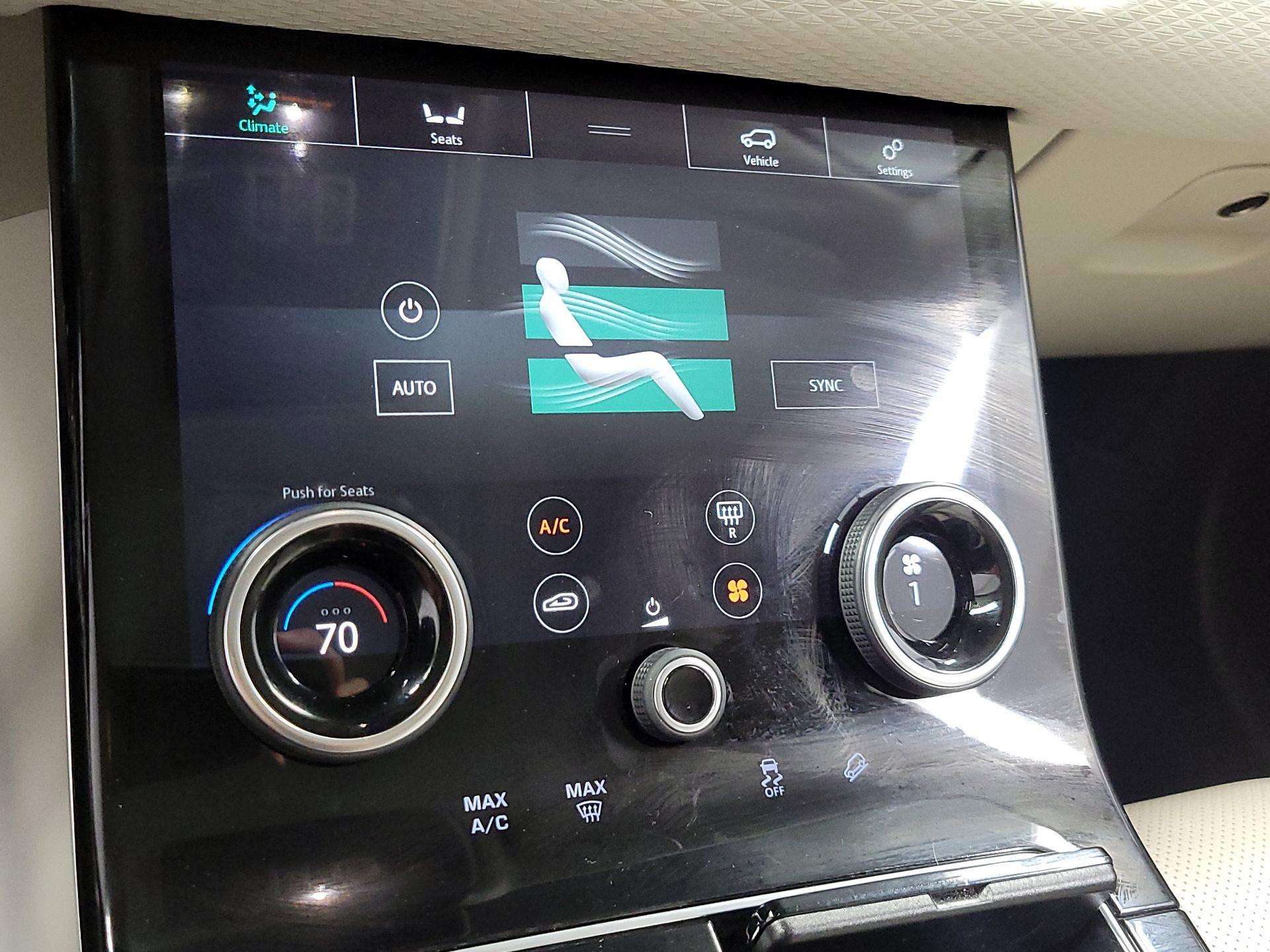 Thumbnail: 2020 Land Rover Range Rover Velar - 15