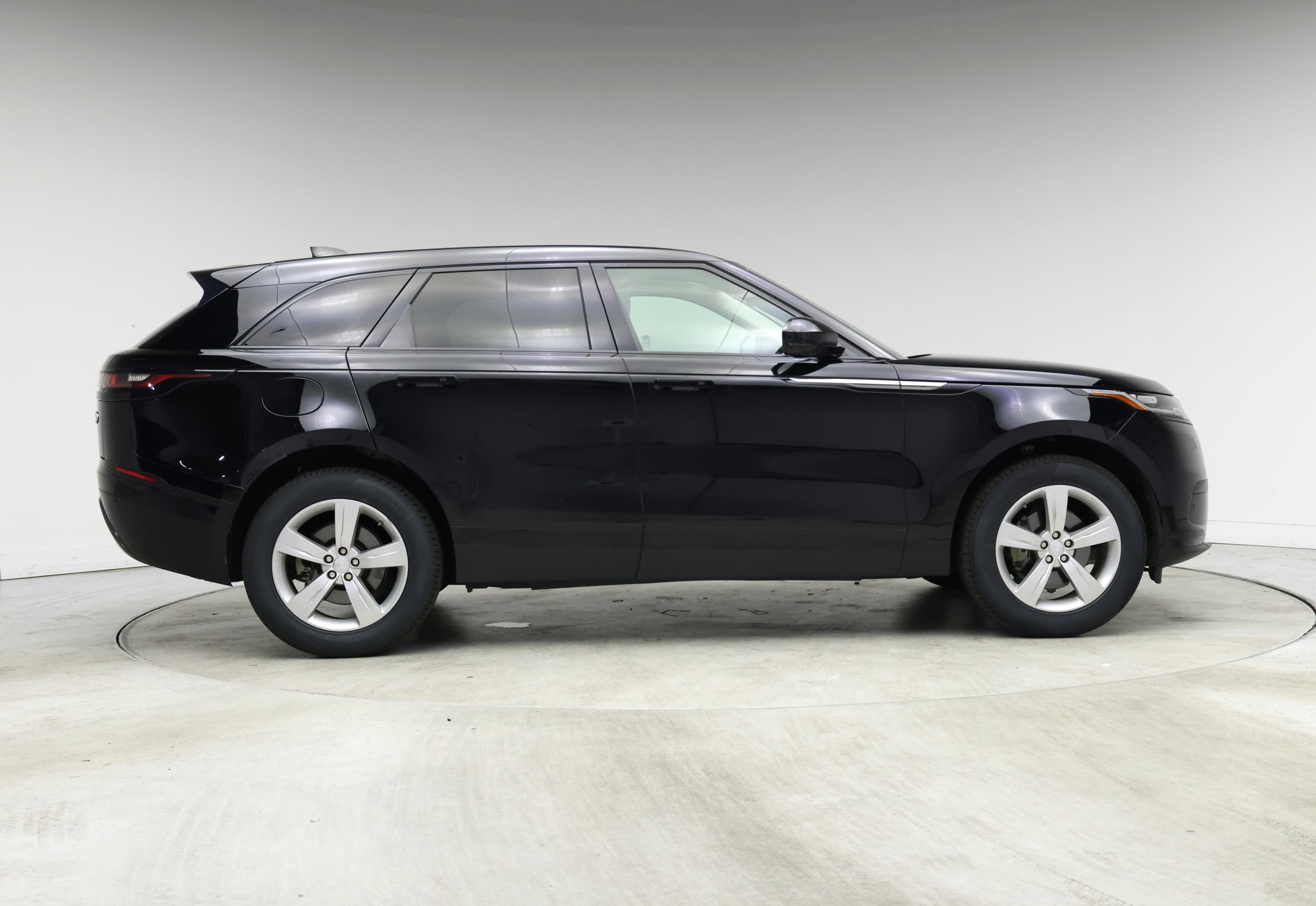 Thumbnail: 2020 Land Rover Range Rover Velar - 7