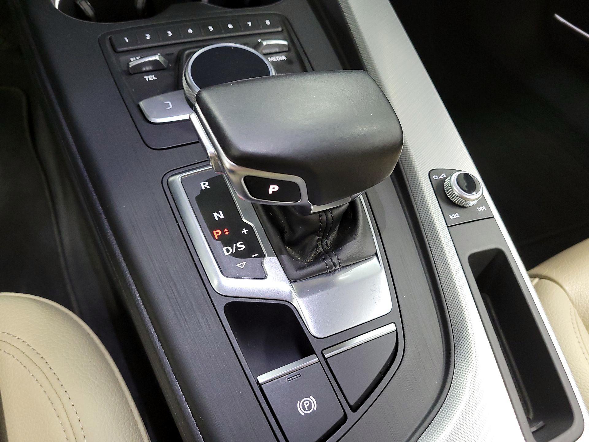 Thumbnail: 2017 Audi A4 - 15