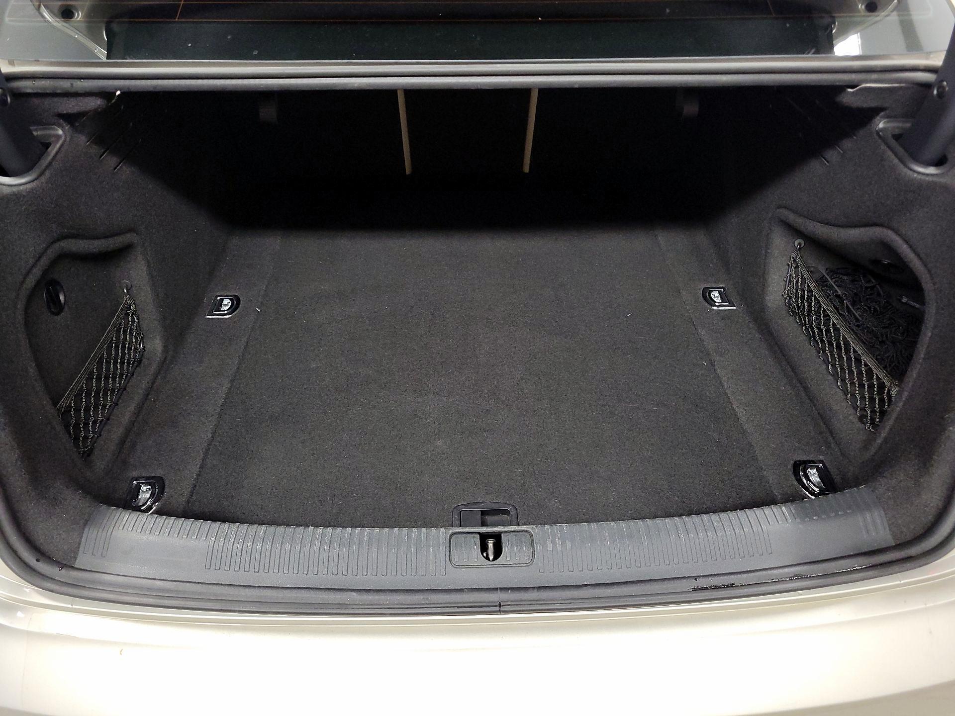 Thumbnail: 2017 Audi A4 - 17