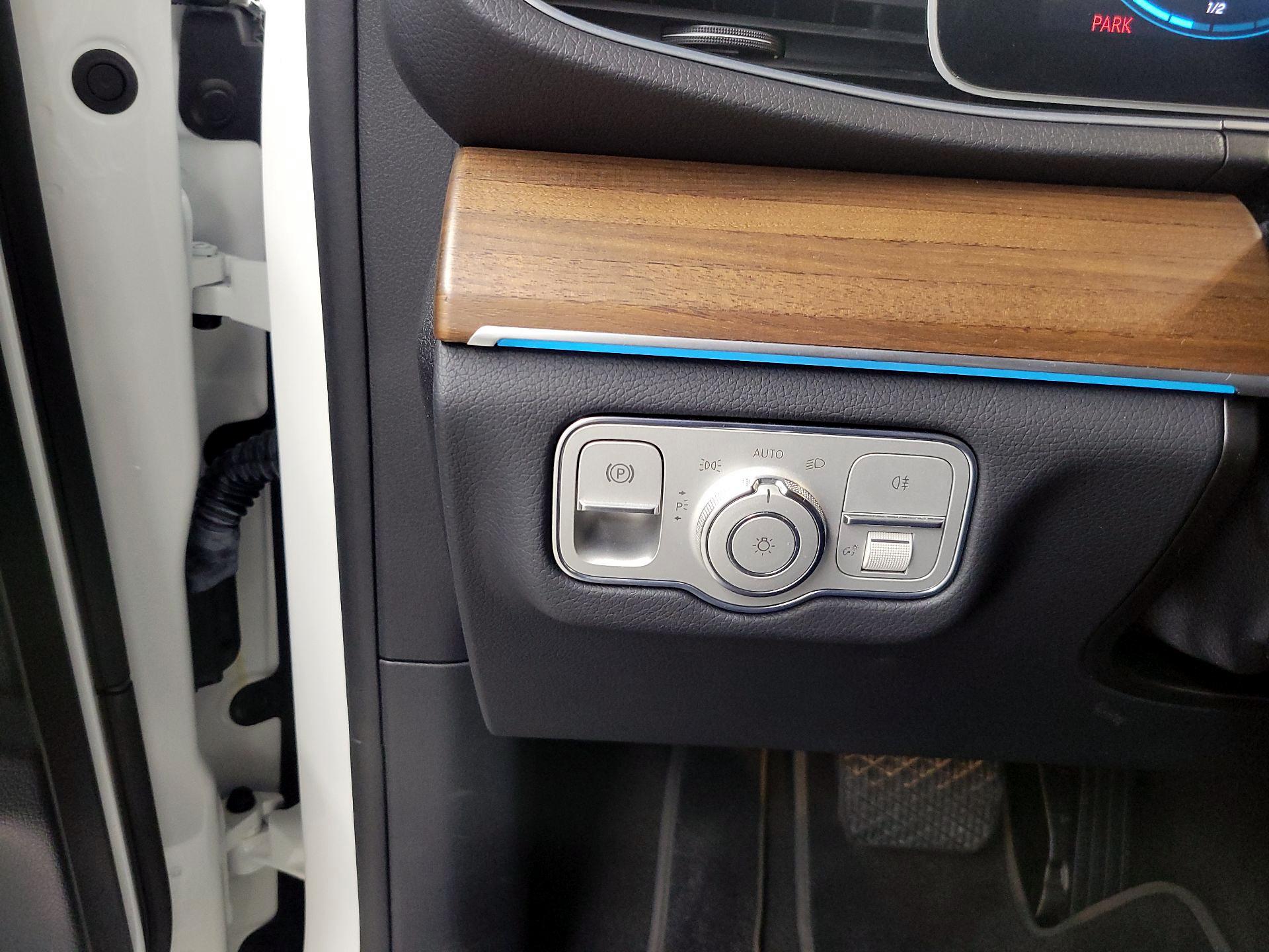 Thumbnail: 2021 Mercedes-Benz GLE - 13