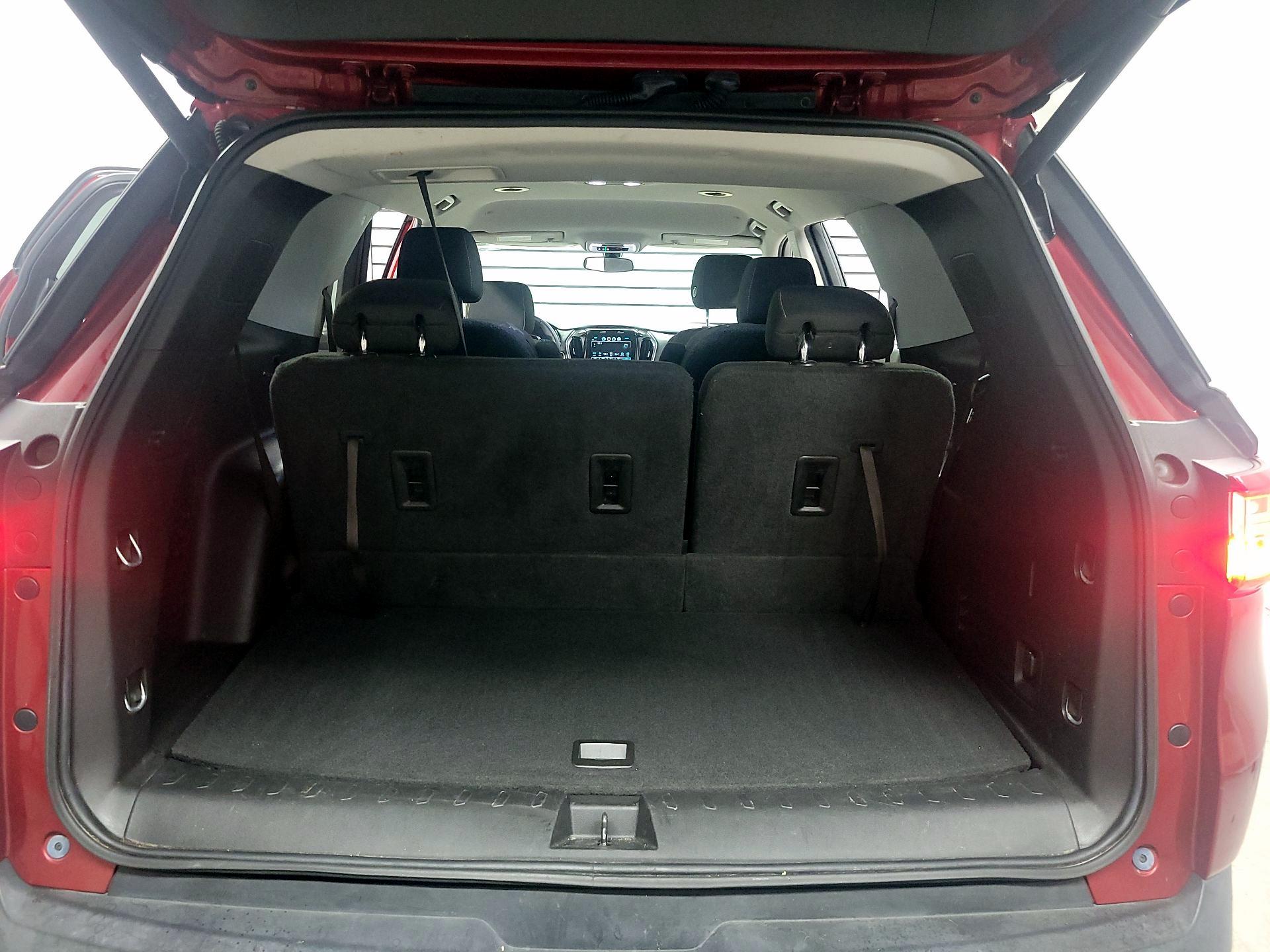 Thumbnail: 2019 Chevrolet Traverse - 17