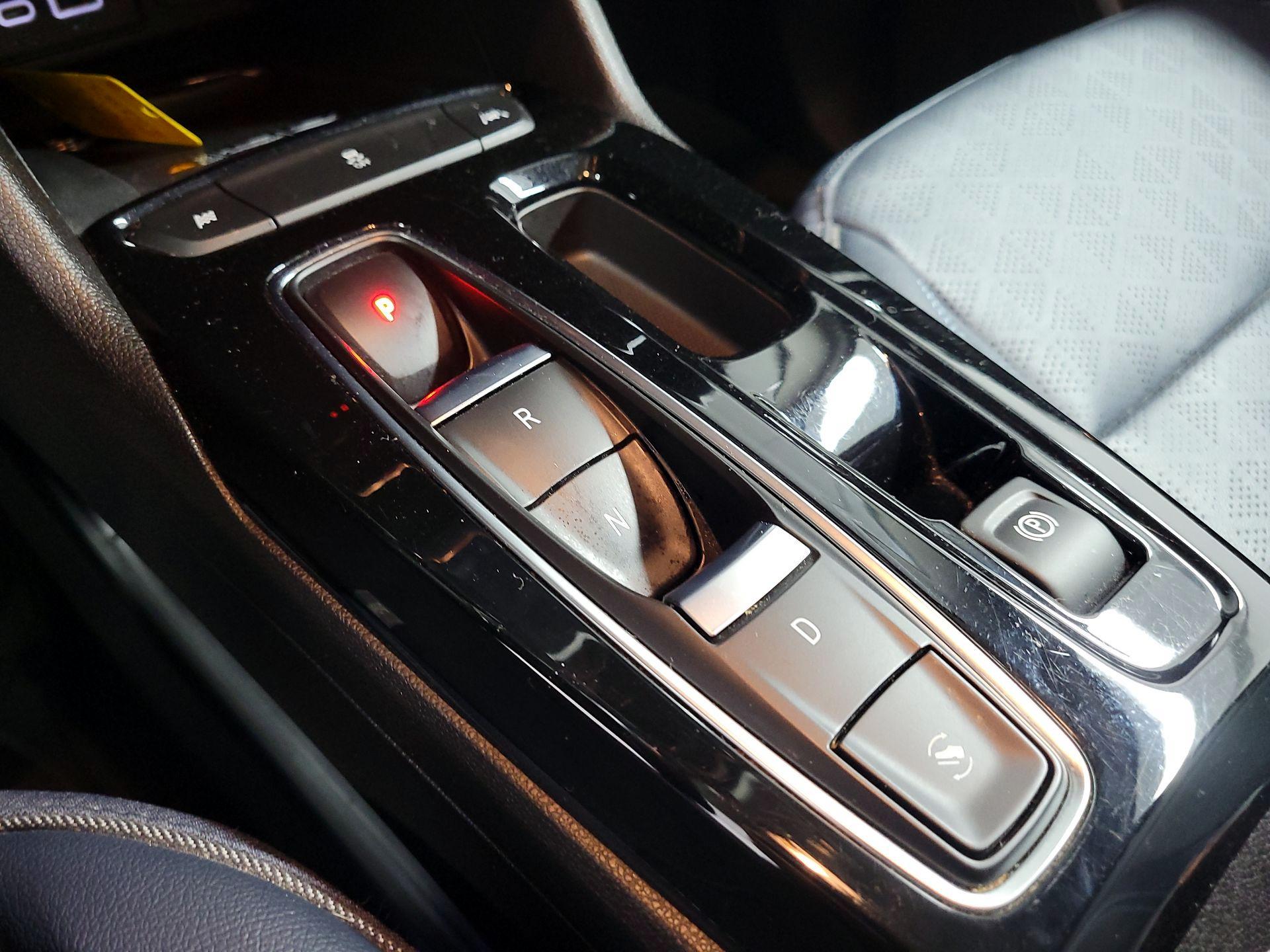 Thumbnail: 2023 Chevrolet Bolt EUV - 17