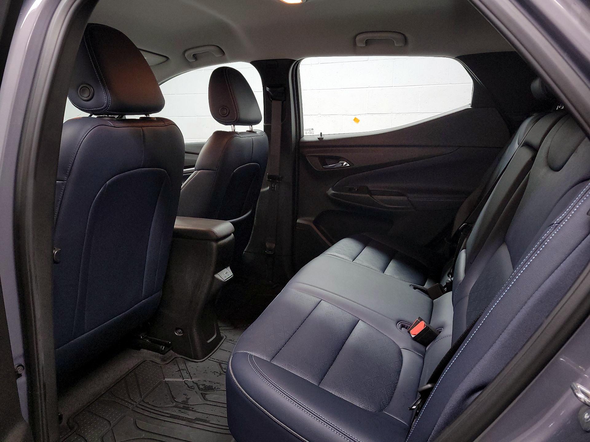 Thumbnail: 2023 Chevrolet Bolt EUV - 18