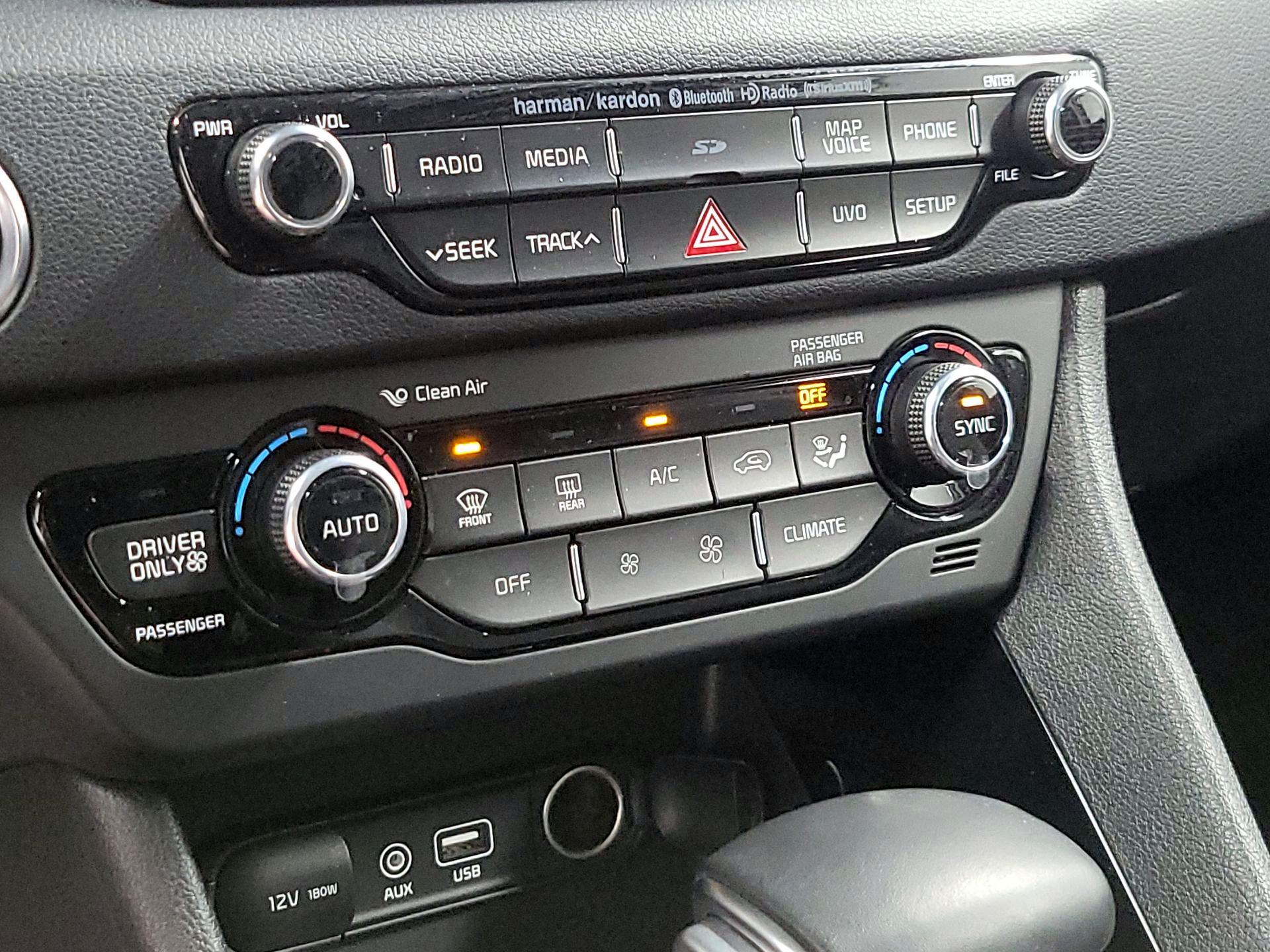 Thumbnail: 2017 Kia Niro - 16