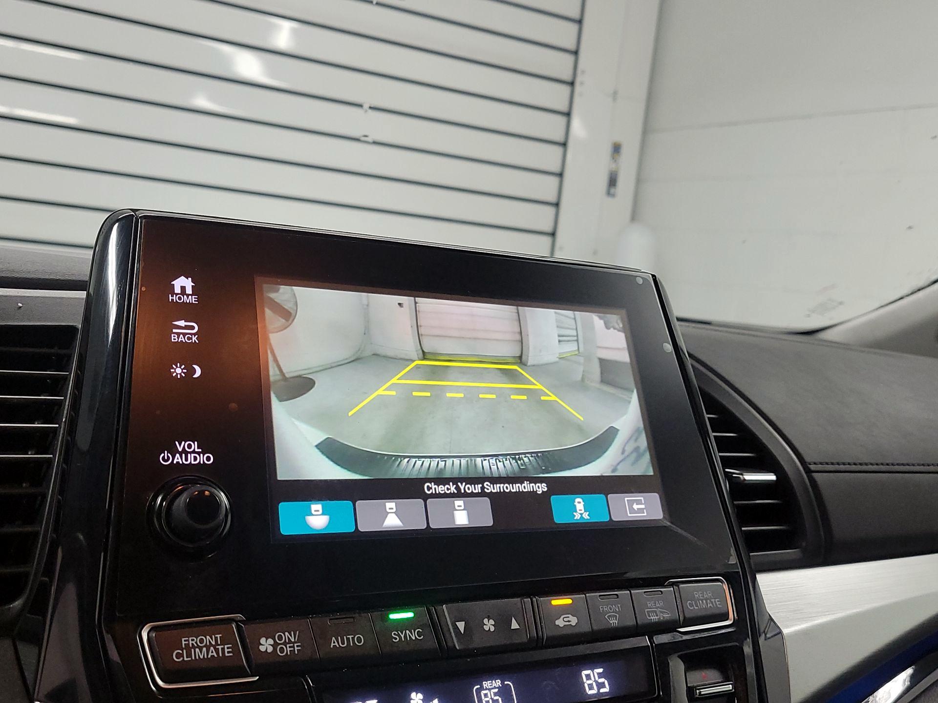 Thumbnail: 2021 Honda Odyssey - 14