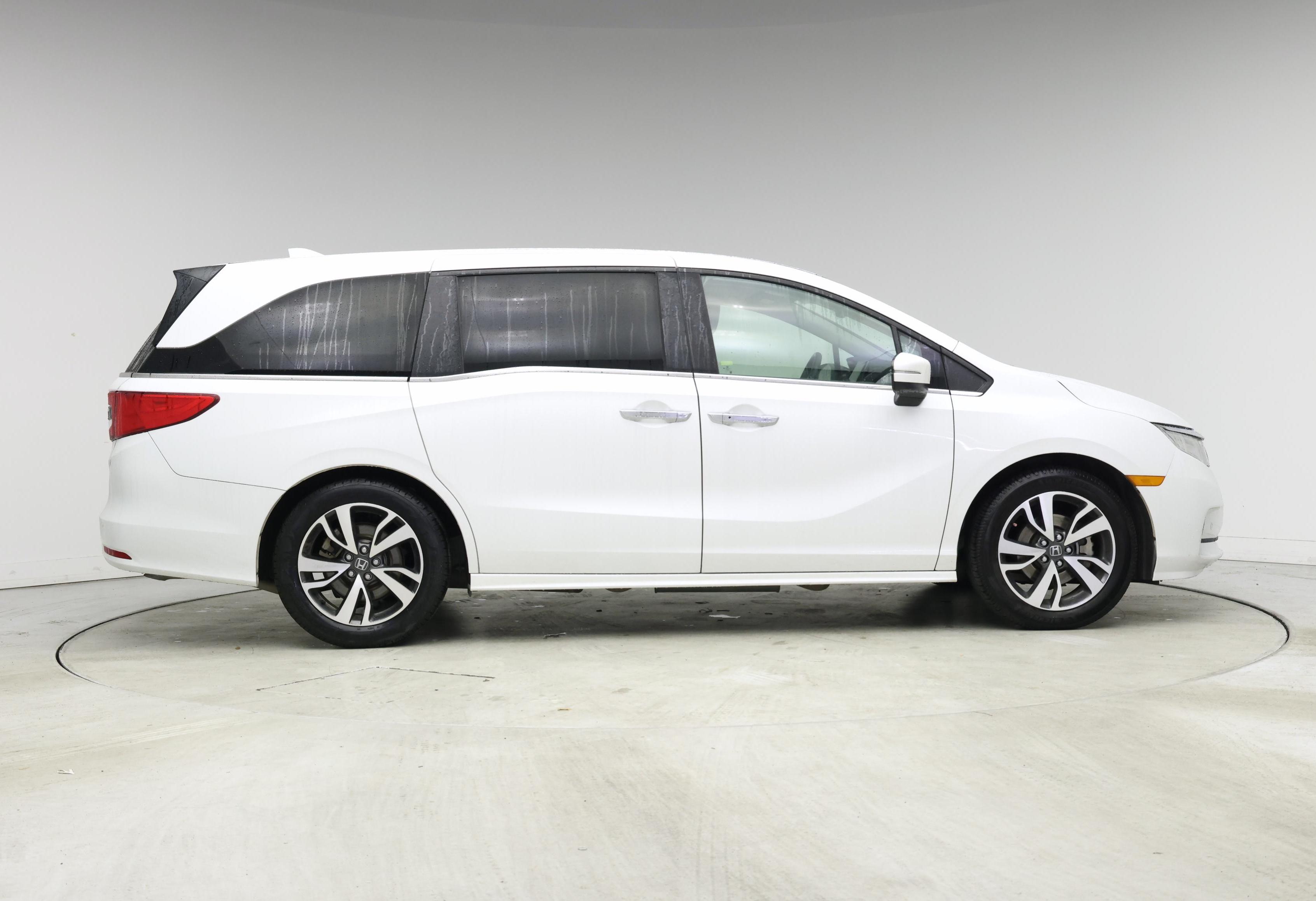 Thumbnail: 2021 Honda Odyssey - 7