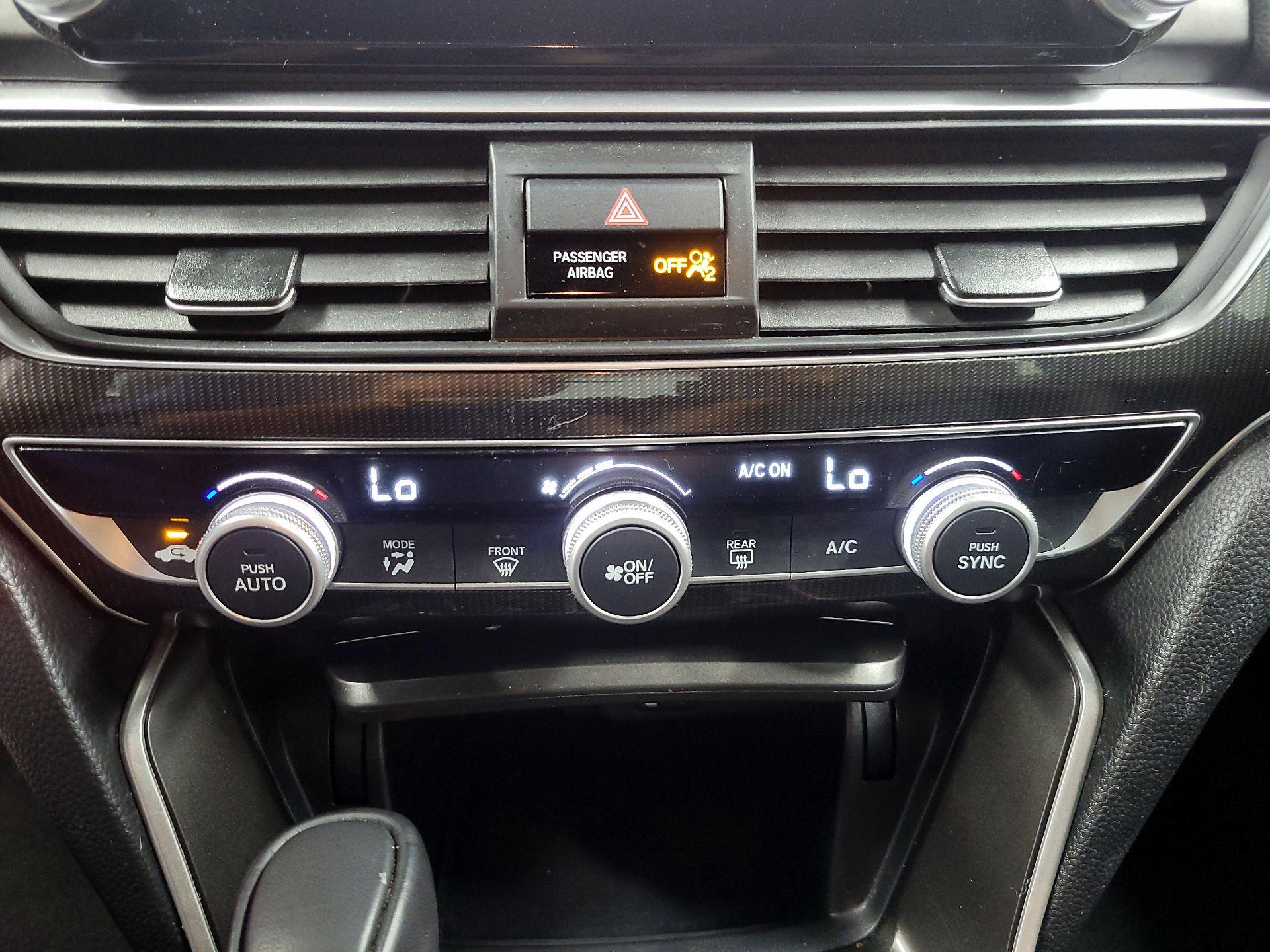 Thumbnail: 2018 Honda Accord - 16