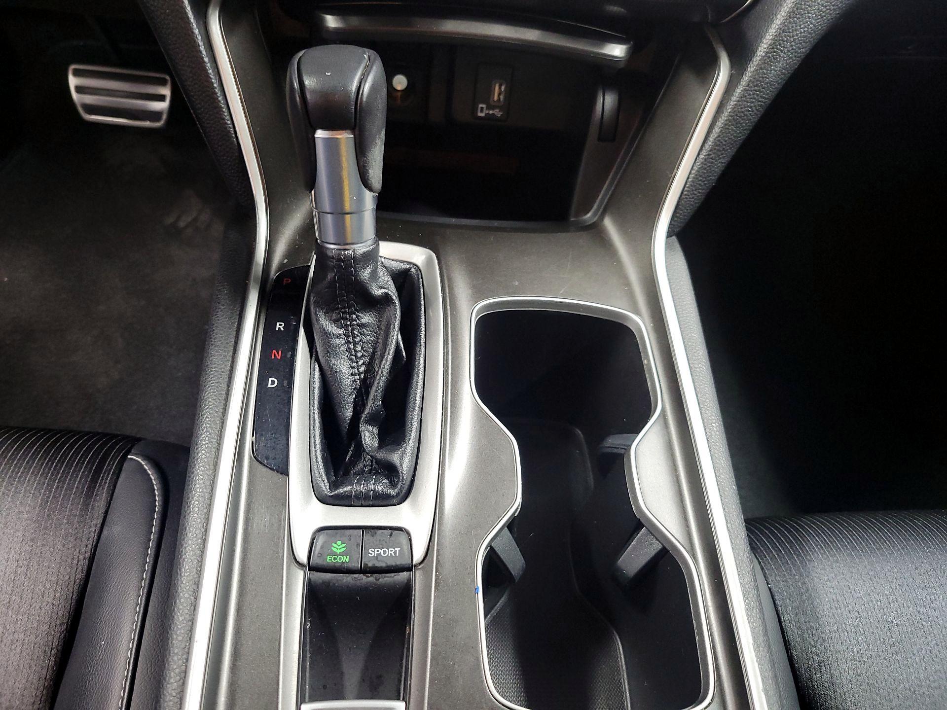 Thumbnail: 2018 Honda Accord - 17