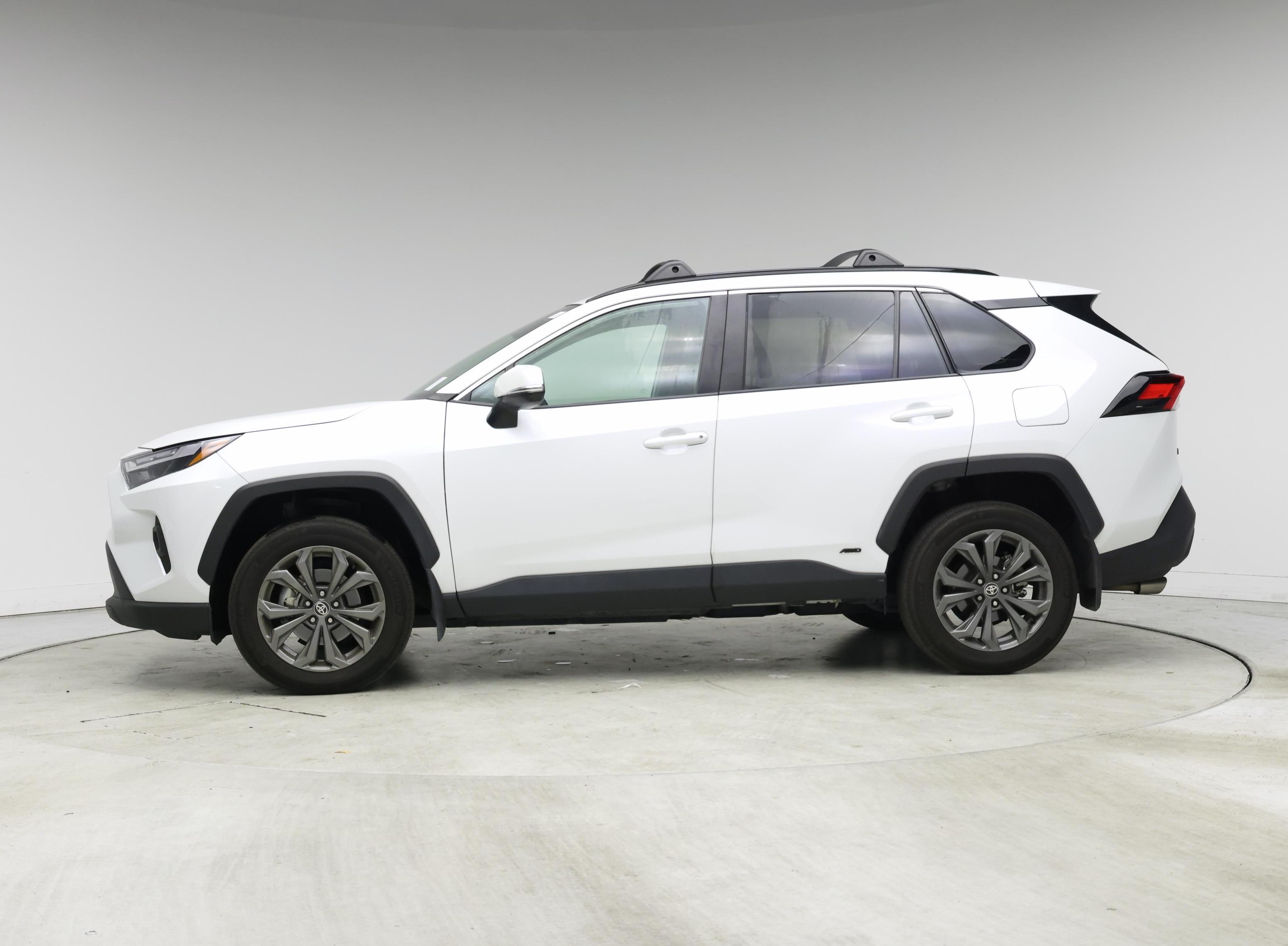Thumbnail: 2024 Toyota RAV4 - 3