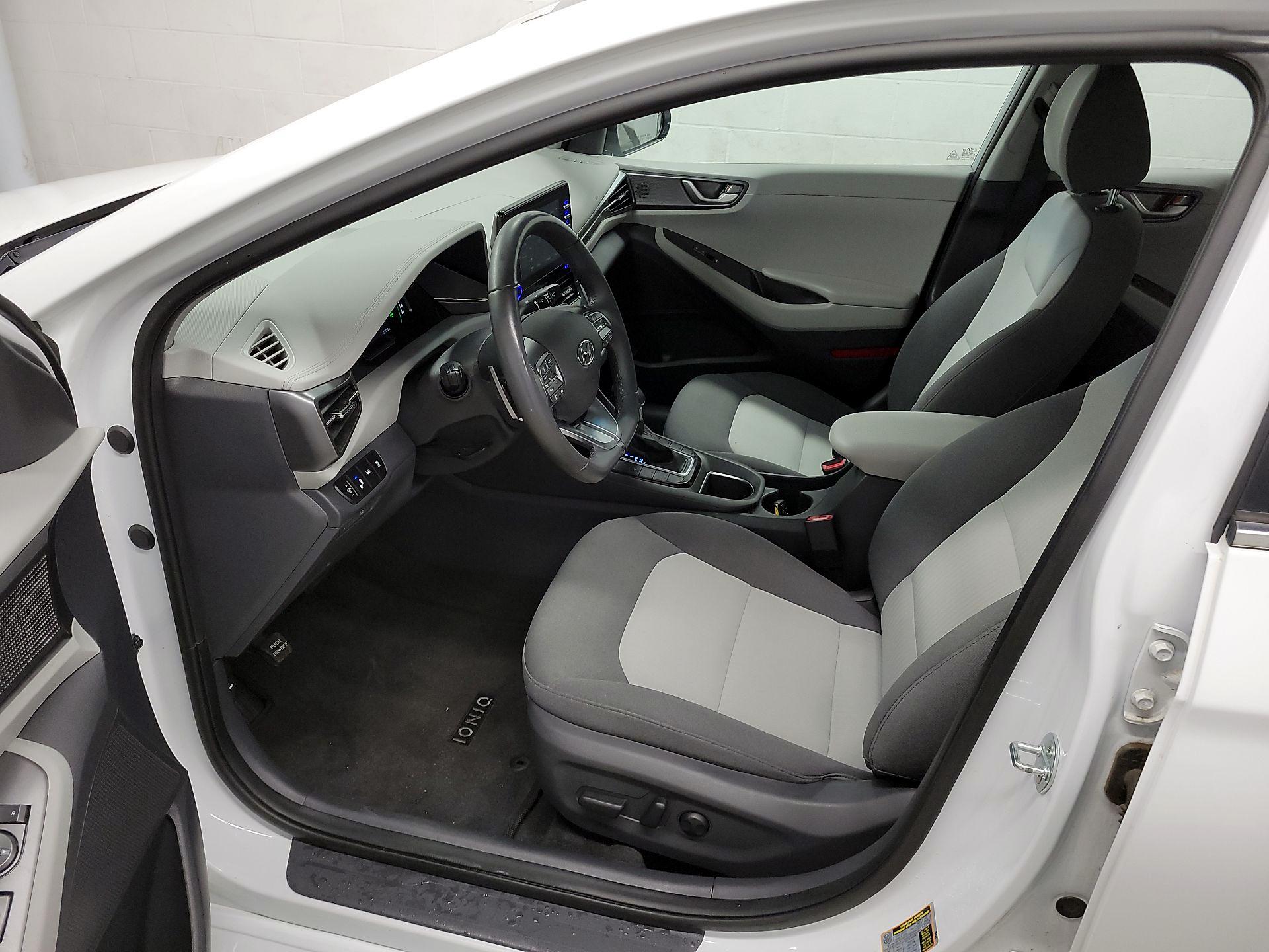 Thumbnail: 2020 Hyundai Ioniq - 11