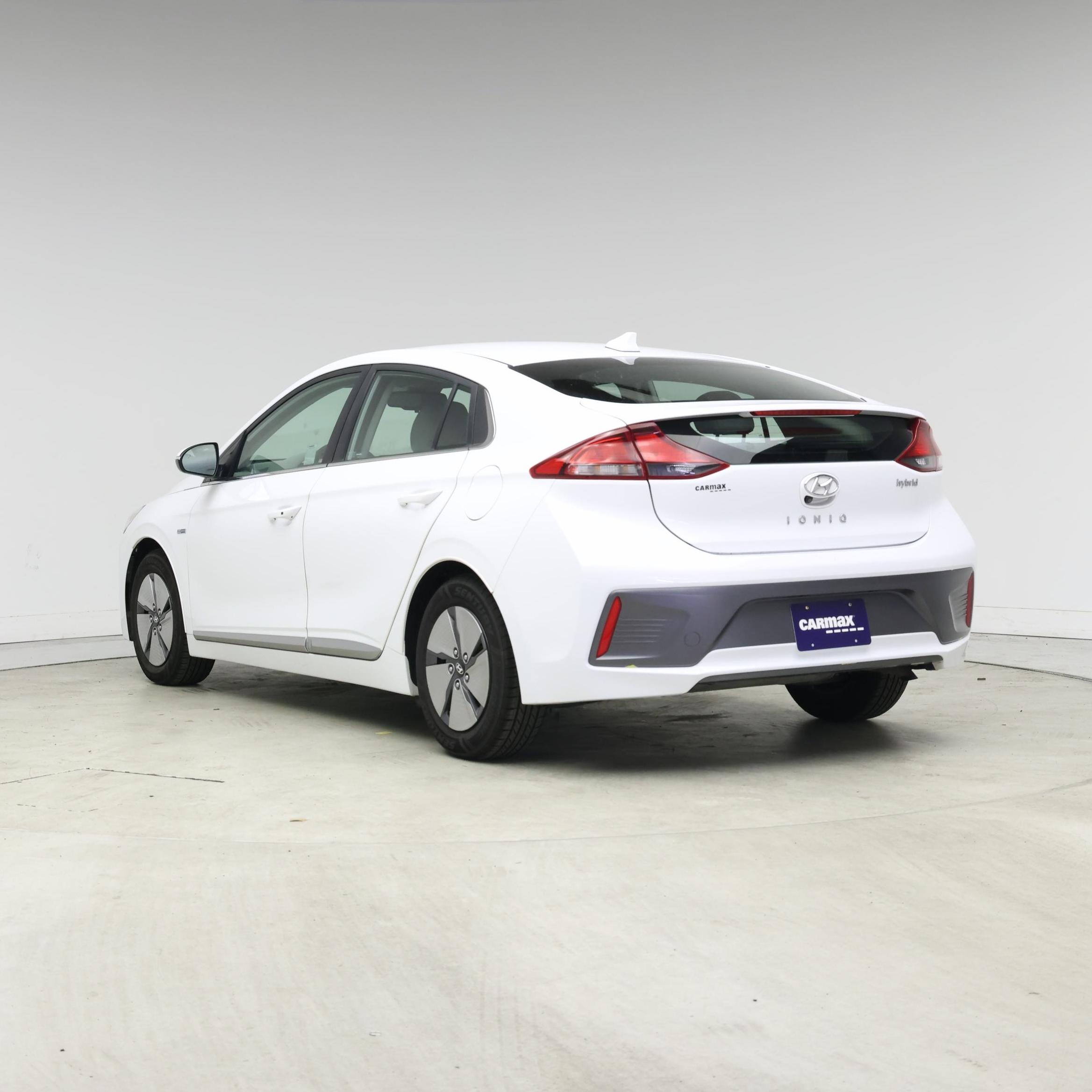 Thumbnail: 2020 Hyundai Ioniq - 2