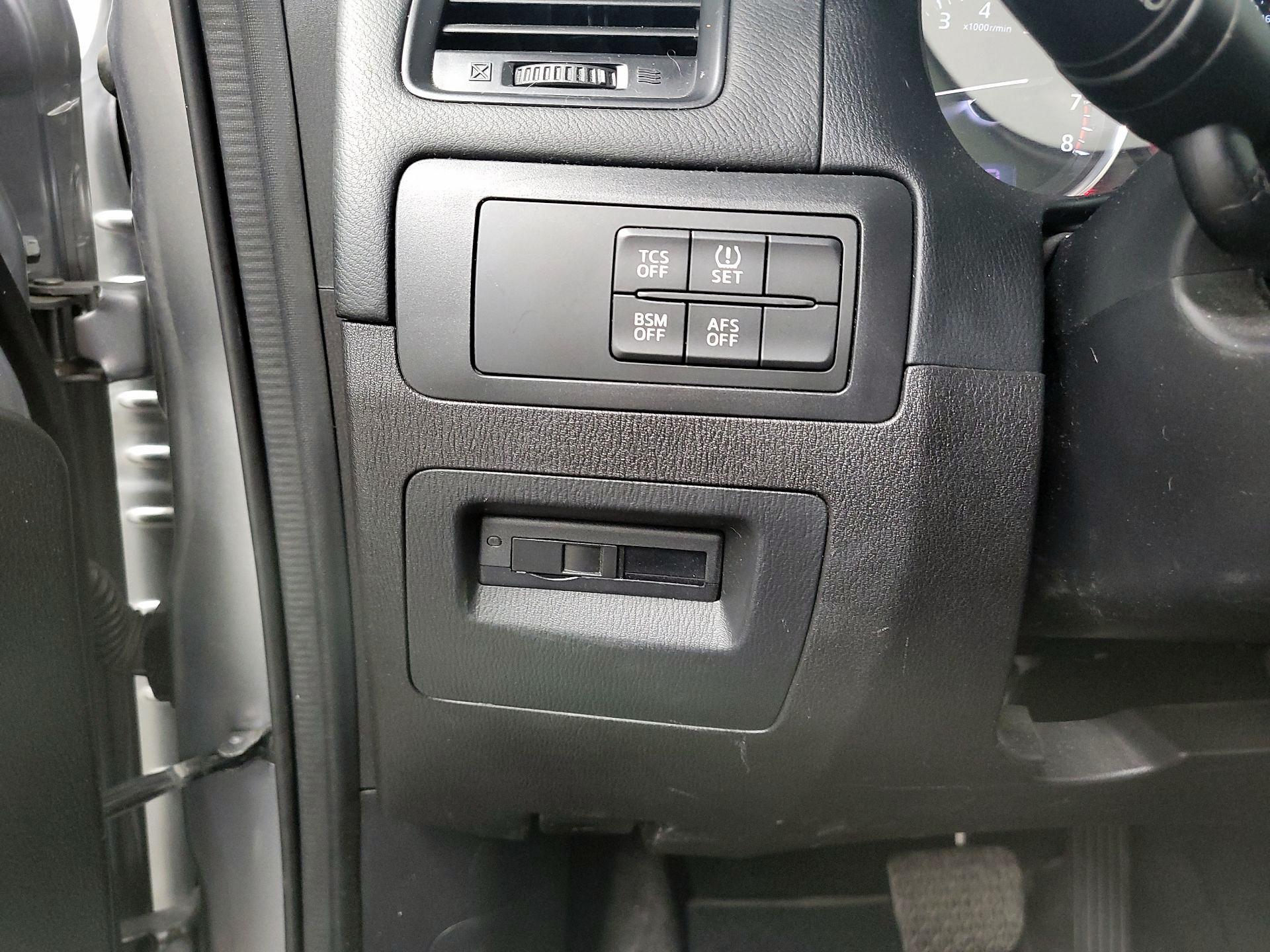 Thumbnail: 2014 Mazda CX-5 - 13