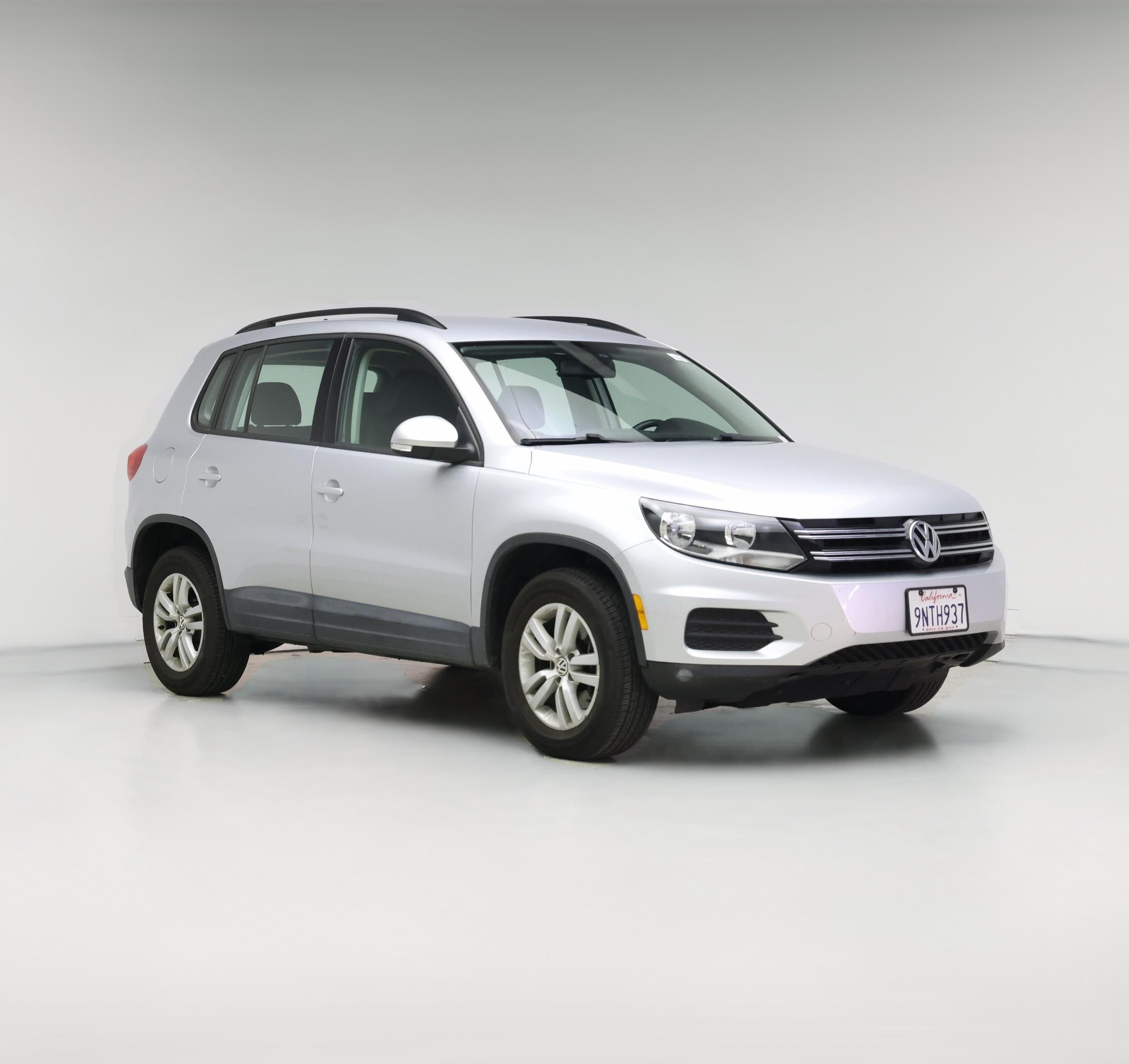 Thumbnail: 2017 Volkswagen Tiguan - 1