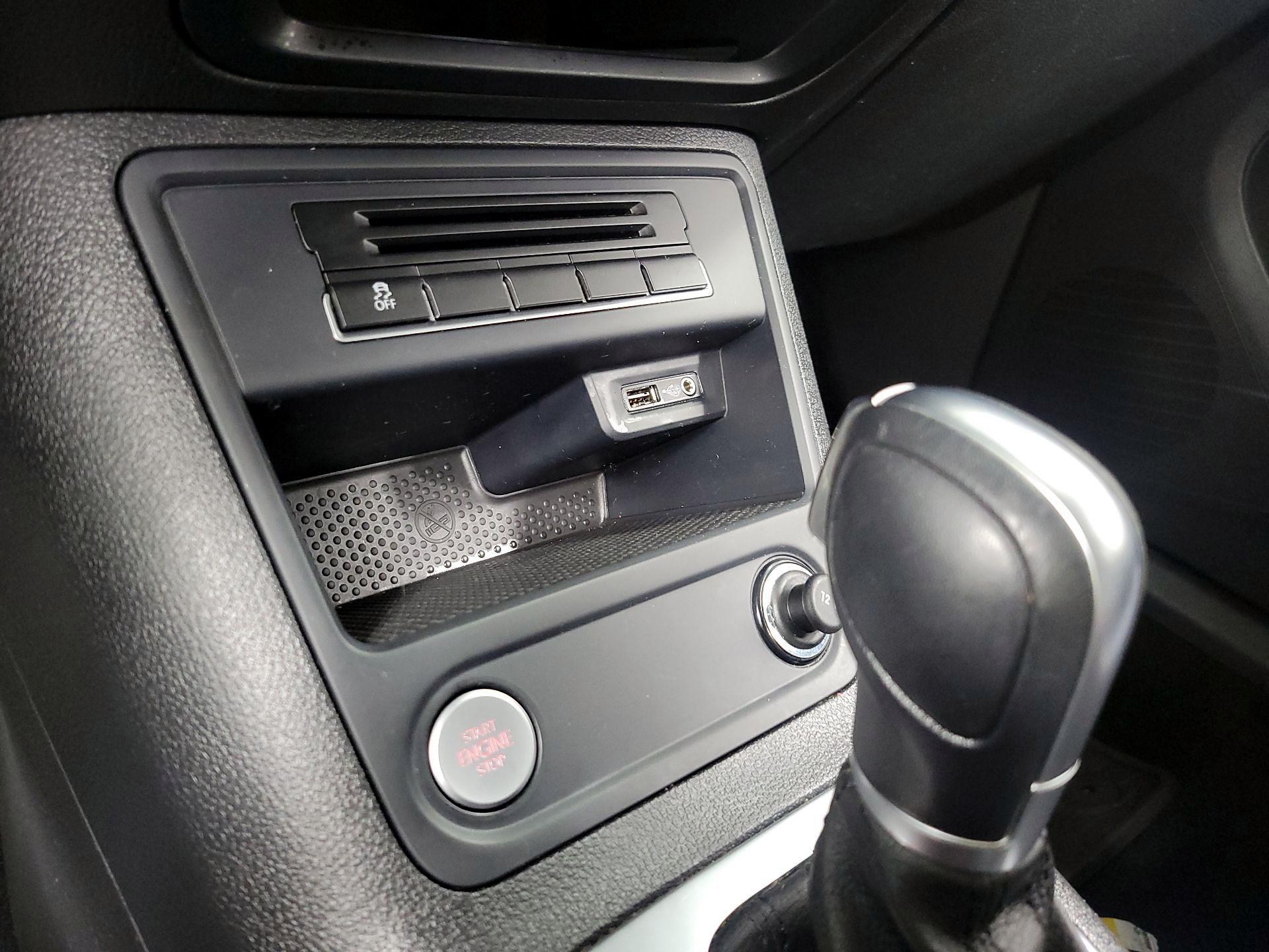 Thumbnail: 2017 Volkswagen Tiguan - 18