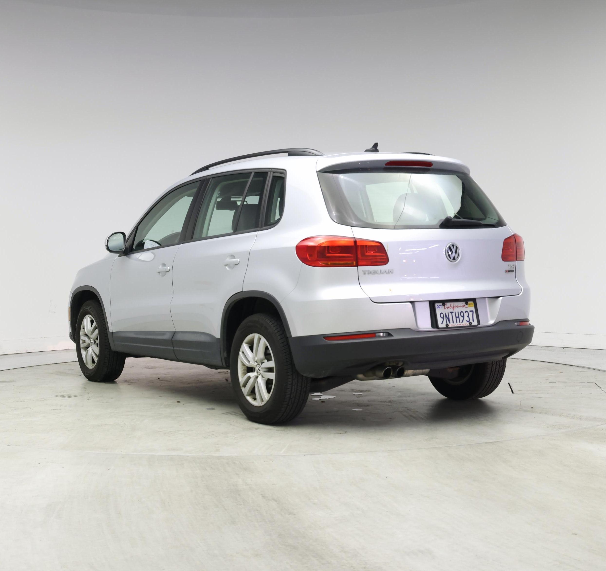 Thumbnail: 2017 Volkswagen Tiguan - 2