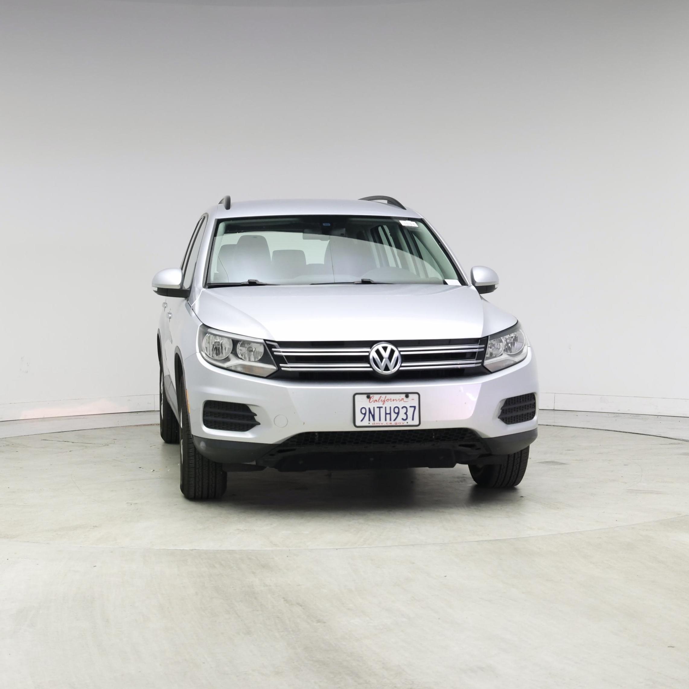Thumbnail: 2017 Volkswagen Tiguan - 5