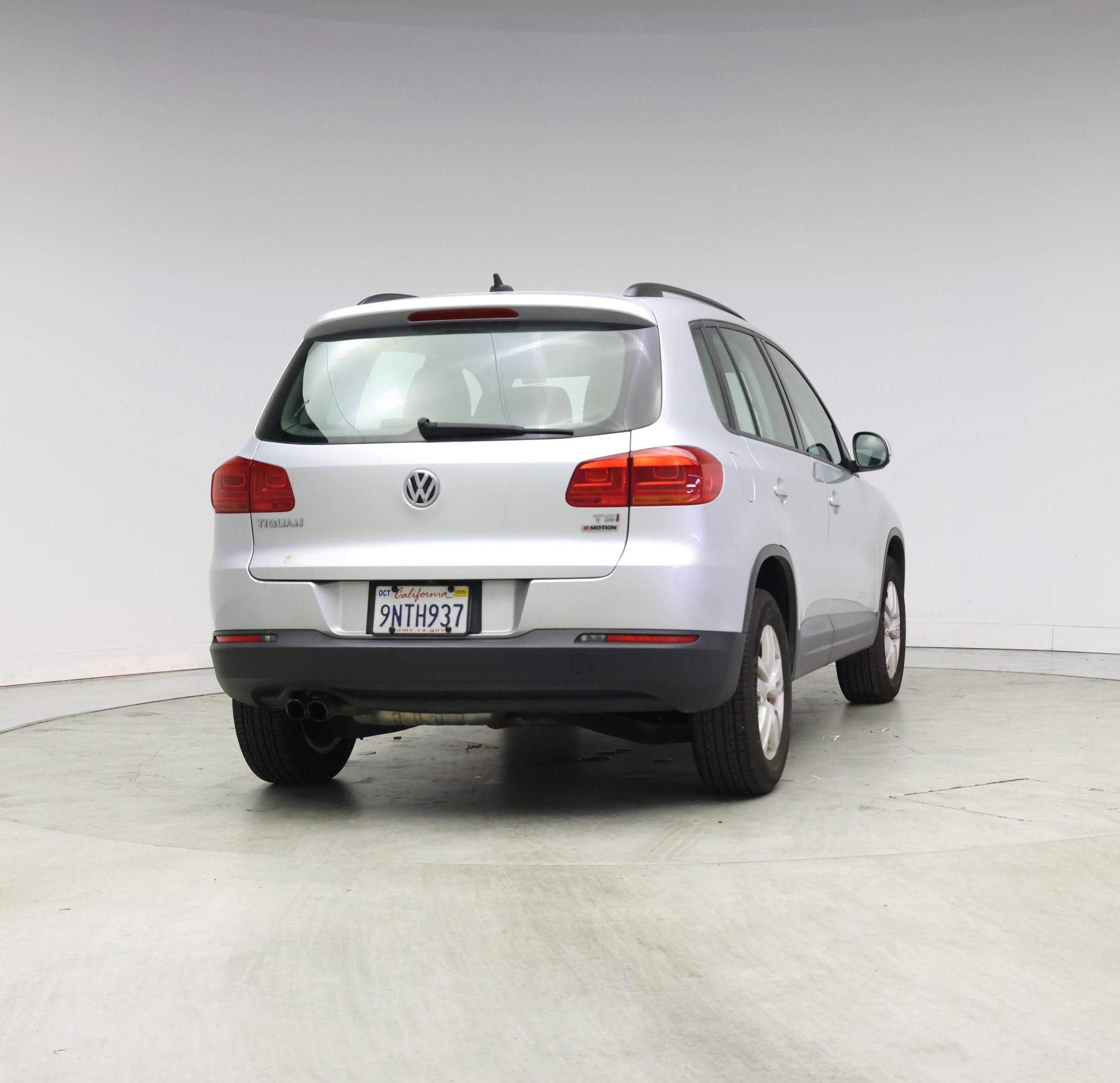 Thumbnail: 2017 Volkswagen Tiguan - 8