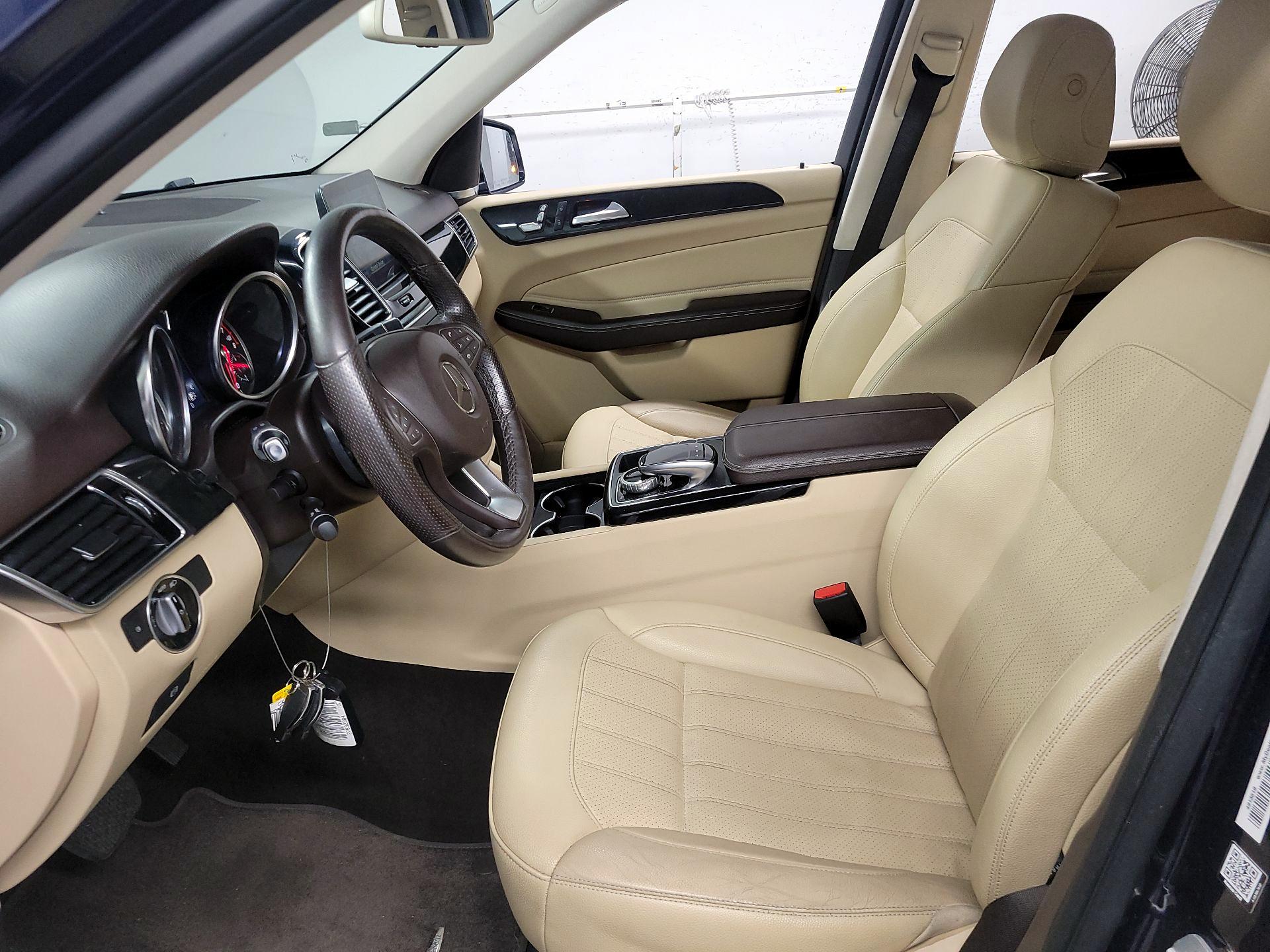 Thumbnail: 2017 Mercedes-Benz GLE - 11