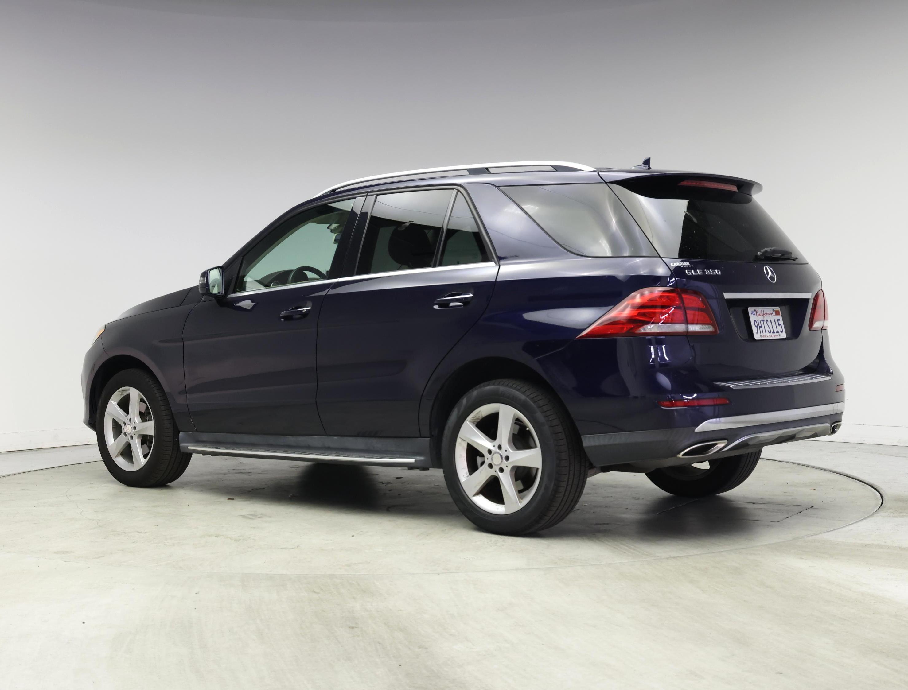 Thumbnail: 2017 Mercedes-Benz GLE - 2