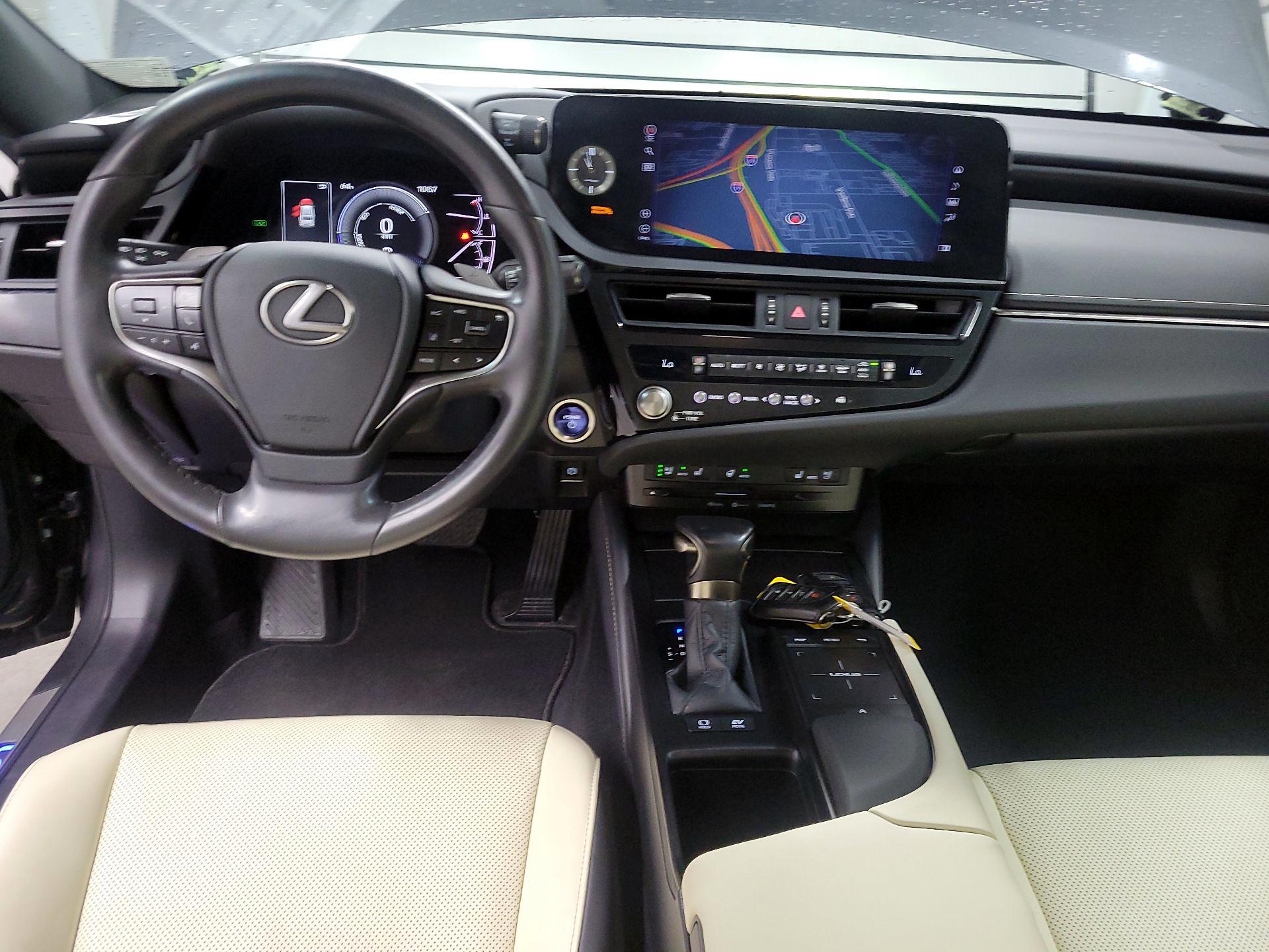 Thumbnail: 2022 Lexus ES - 9