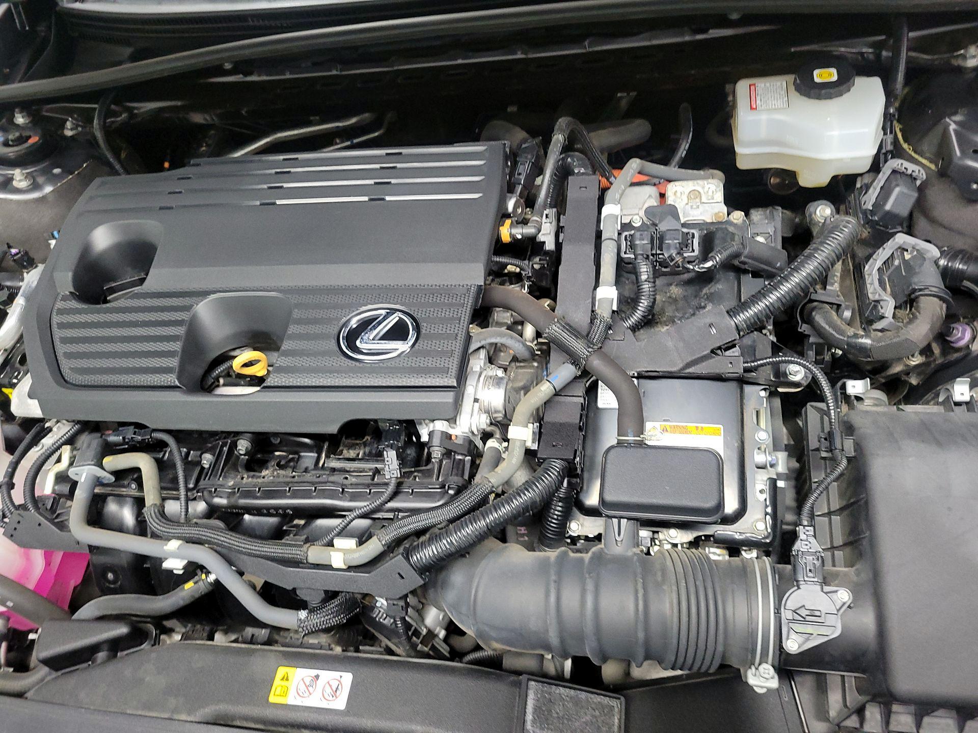 Thumbnail: 2022 Lexus ES - 19