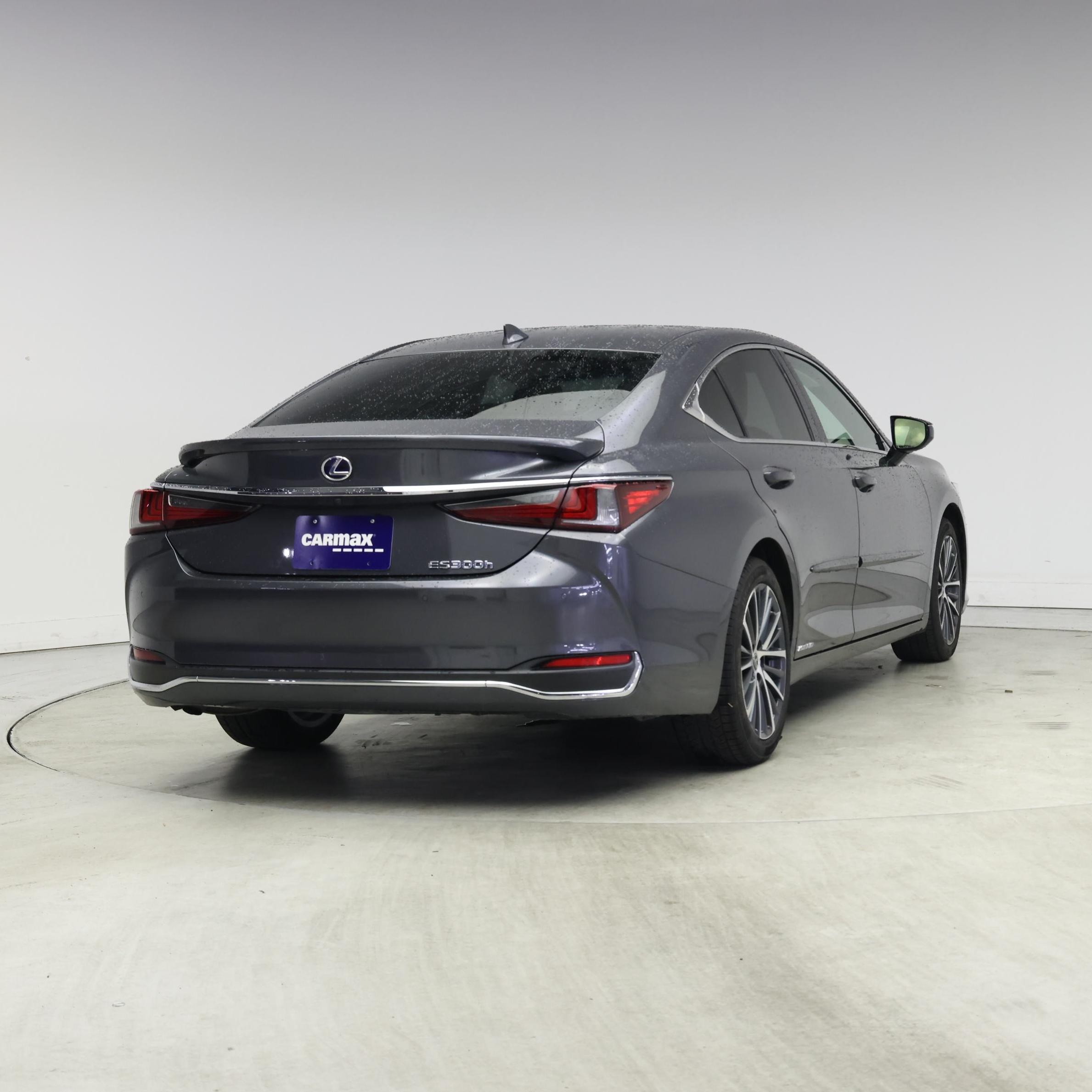 Thumbnail: 2022 Lexus ES - 8