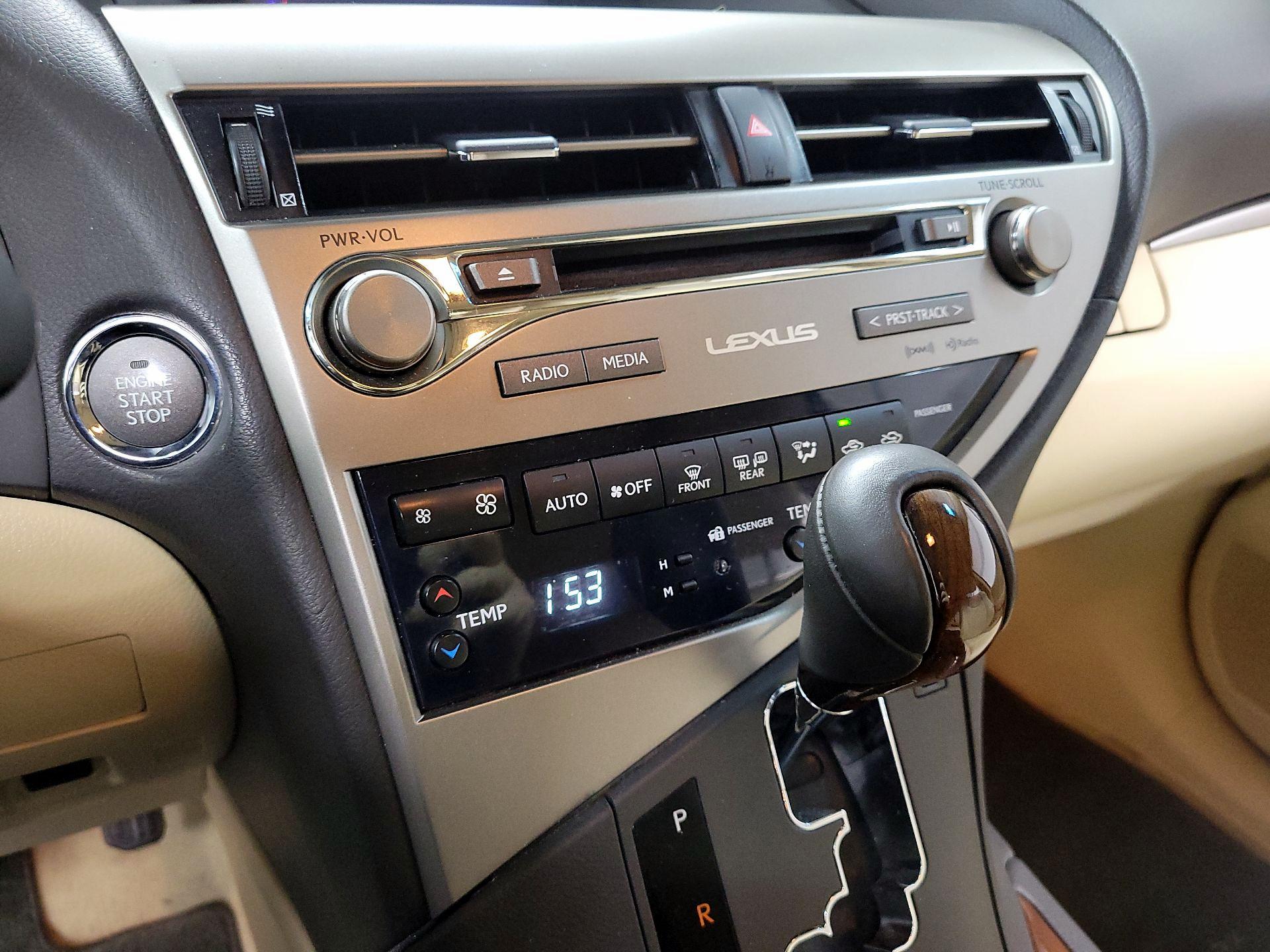 Thumbnail: 2015 Lexus RX - 16