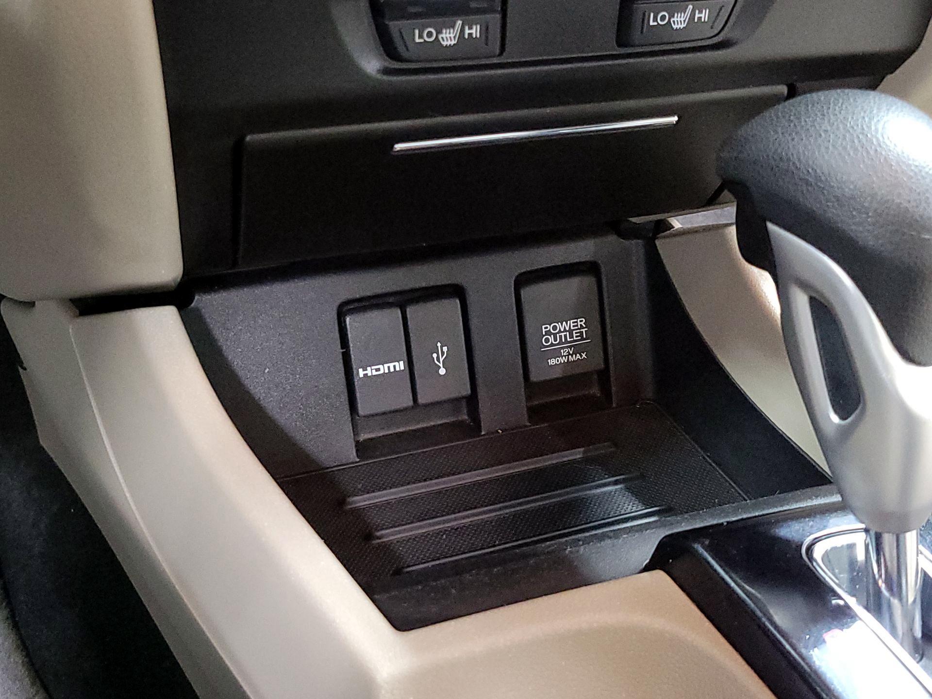 Thumbnail: 2014 Honda Civic - 18