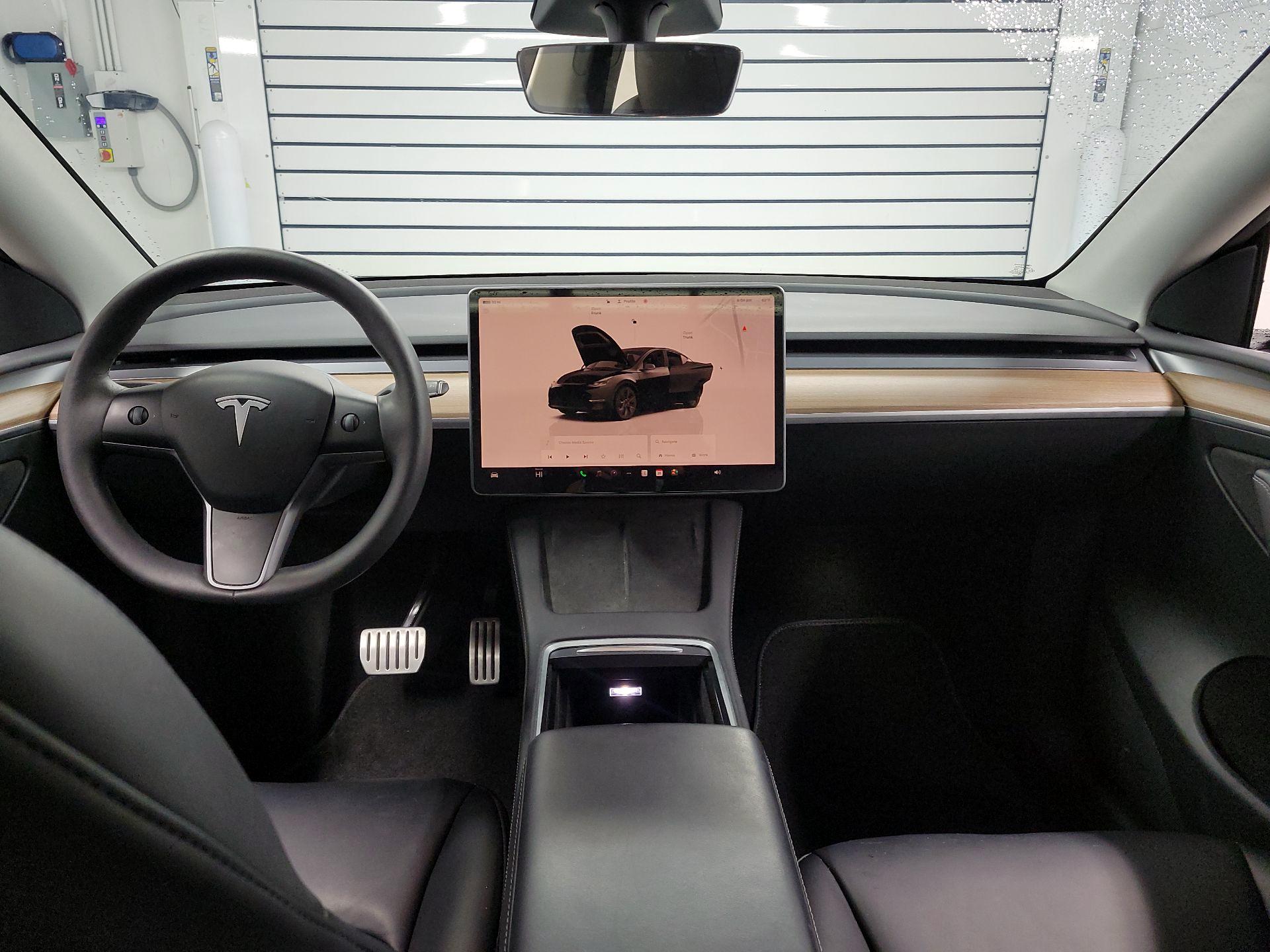 Thumbnail: 2022 Tesla Model Y - 9