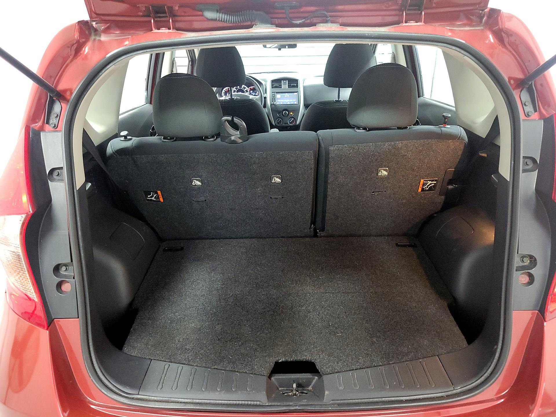 Thumbnail: 2018 Nissan Versa Note - 18