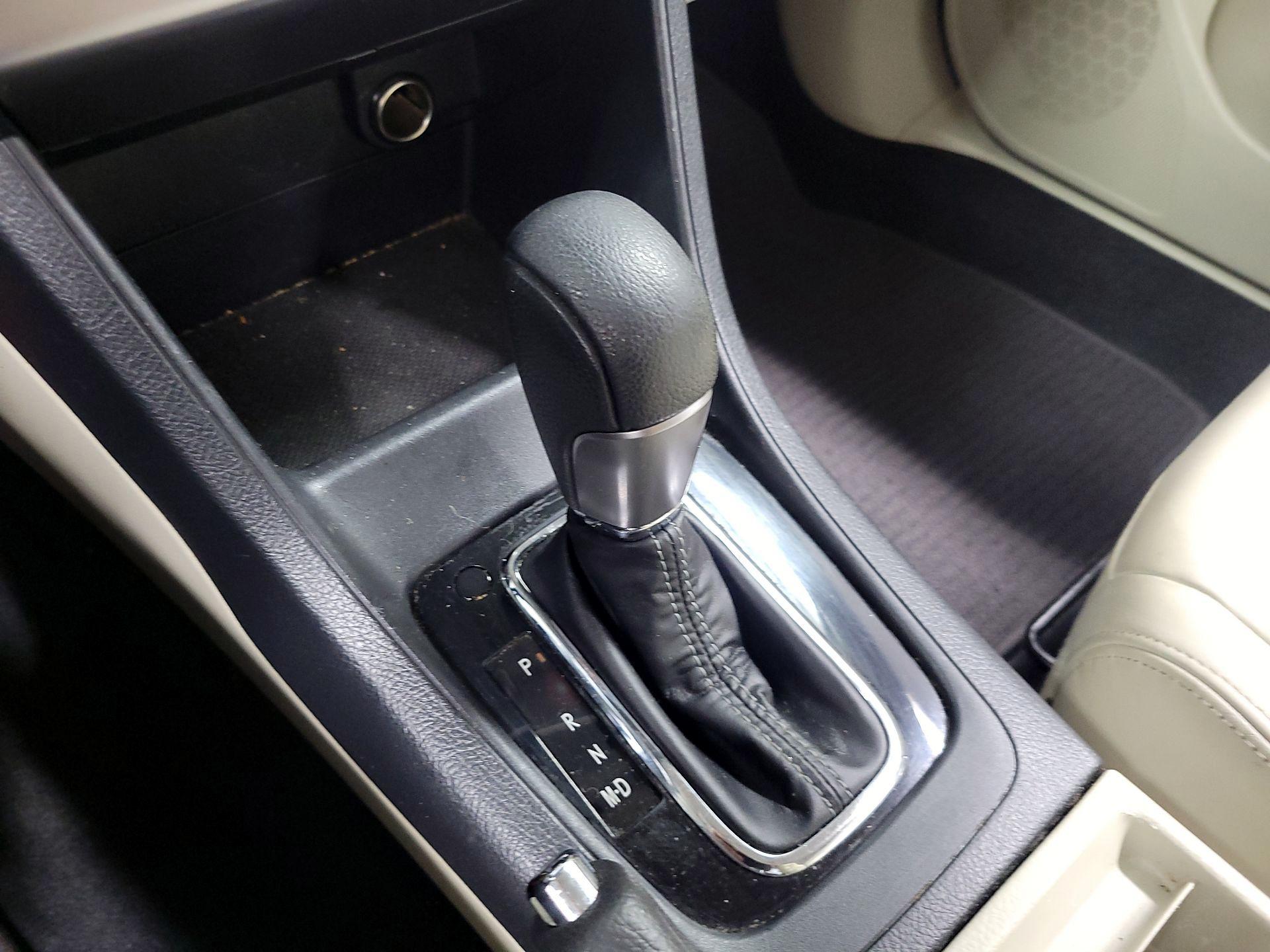 Thumbnail: 2015 Subaru XV Crosstrek - 17